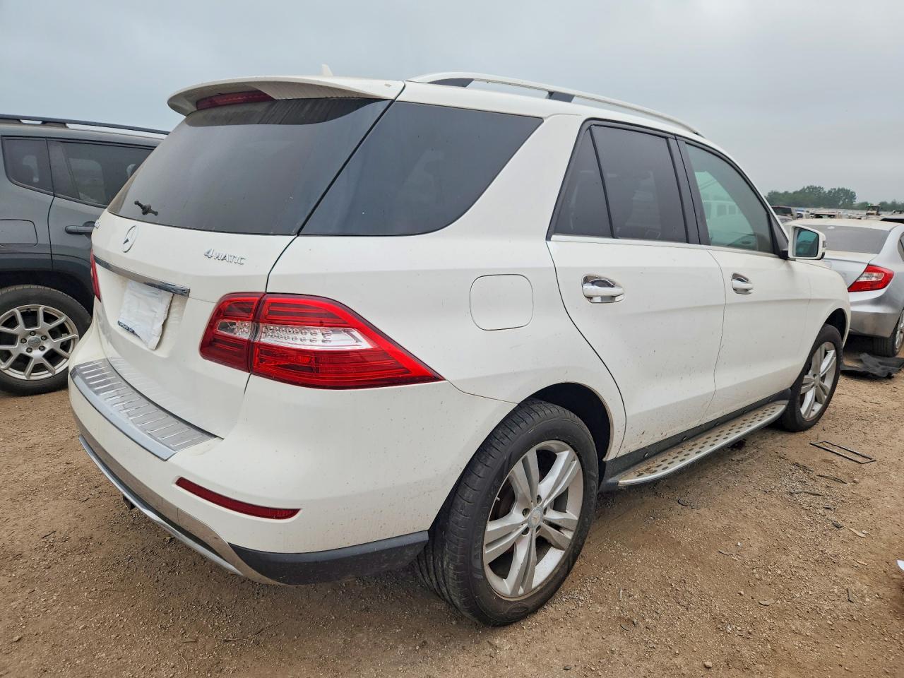 2014 Mercedes-benz Ml 350 4matic White vin: 4JGDA5HB9EA281469