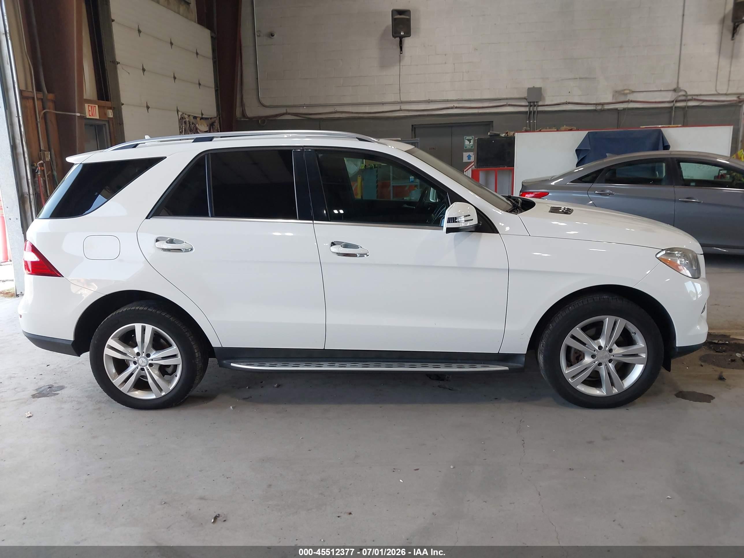2014 Mercedes-benz Ml 350 4matic White vin: 4JGDA5HB9EA313627