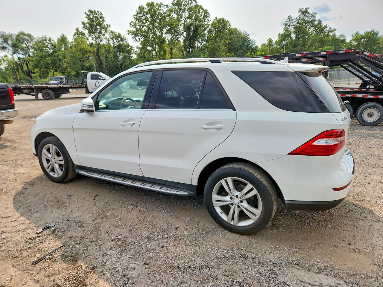 2014 Mercedes-benz Ml 350 4matic White vin: 4JGDA5HB9EA313983