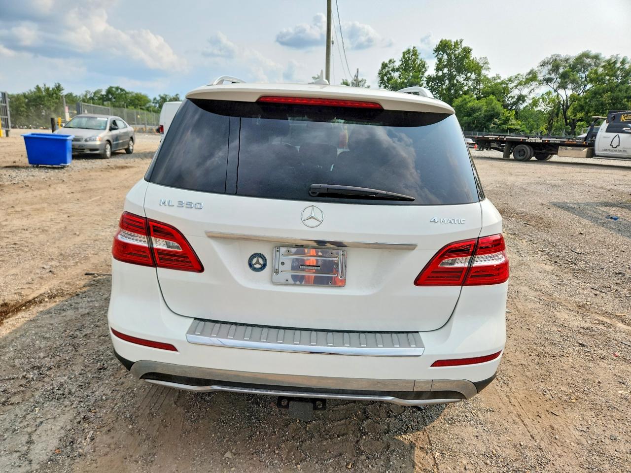 2014 Mercedes-benz Ml 350 4matic White vin: 4JGDA5HB9EA313983