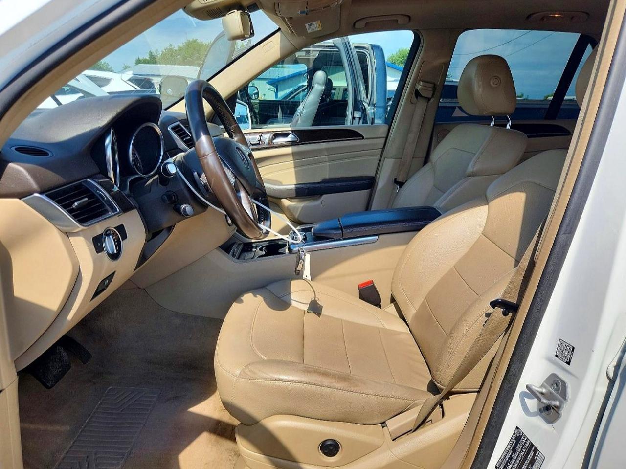 2014 Mercedes-benz Ml 350 4matic White vin: 4JGDA5HB9EA346157