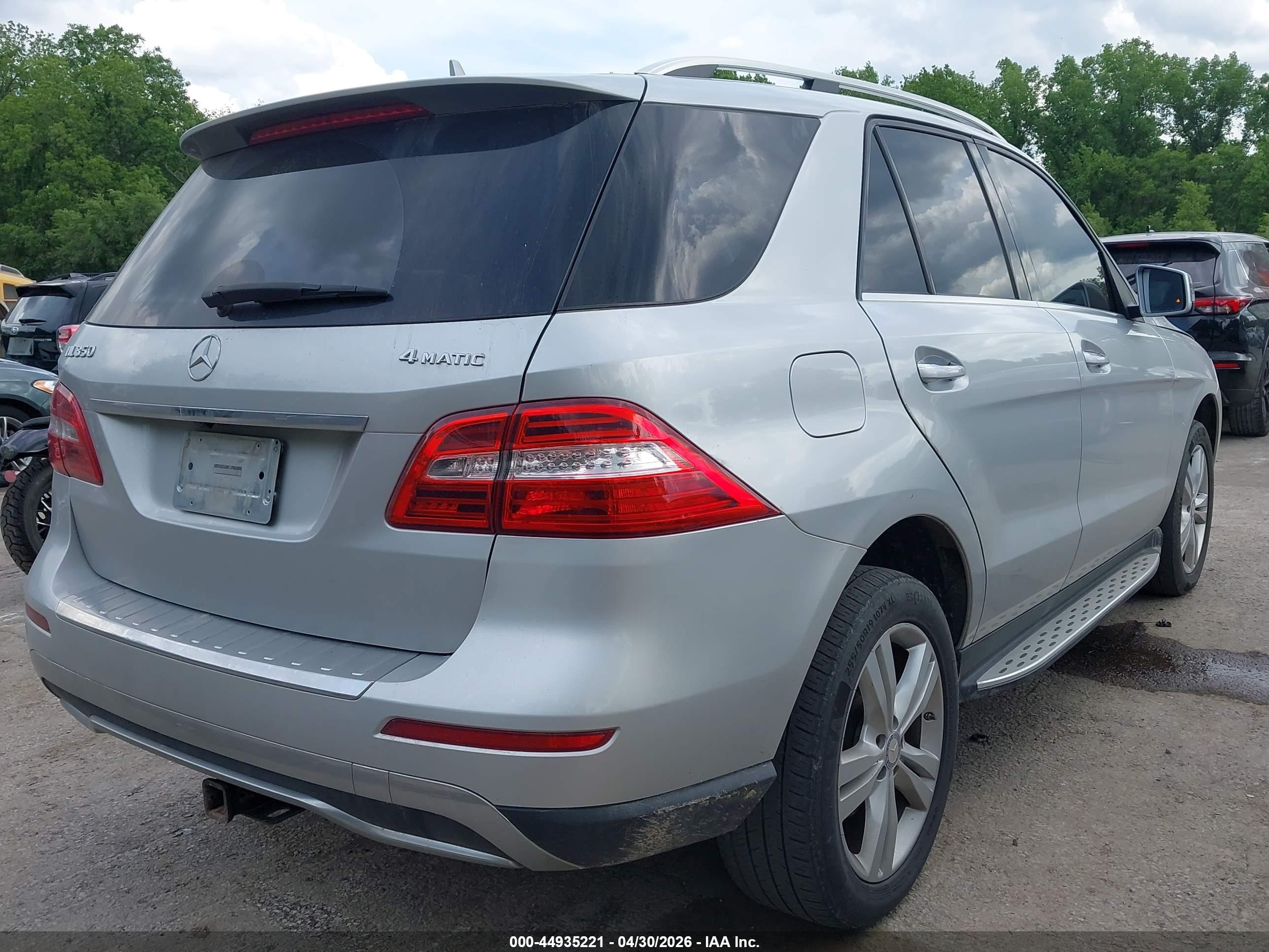 2014 Mercedes-benz Ml 350 4matic Silver vin: 4JGDA5HB9EA372743