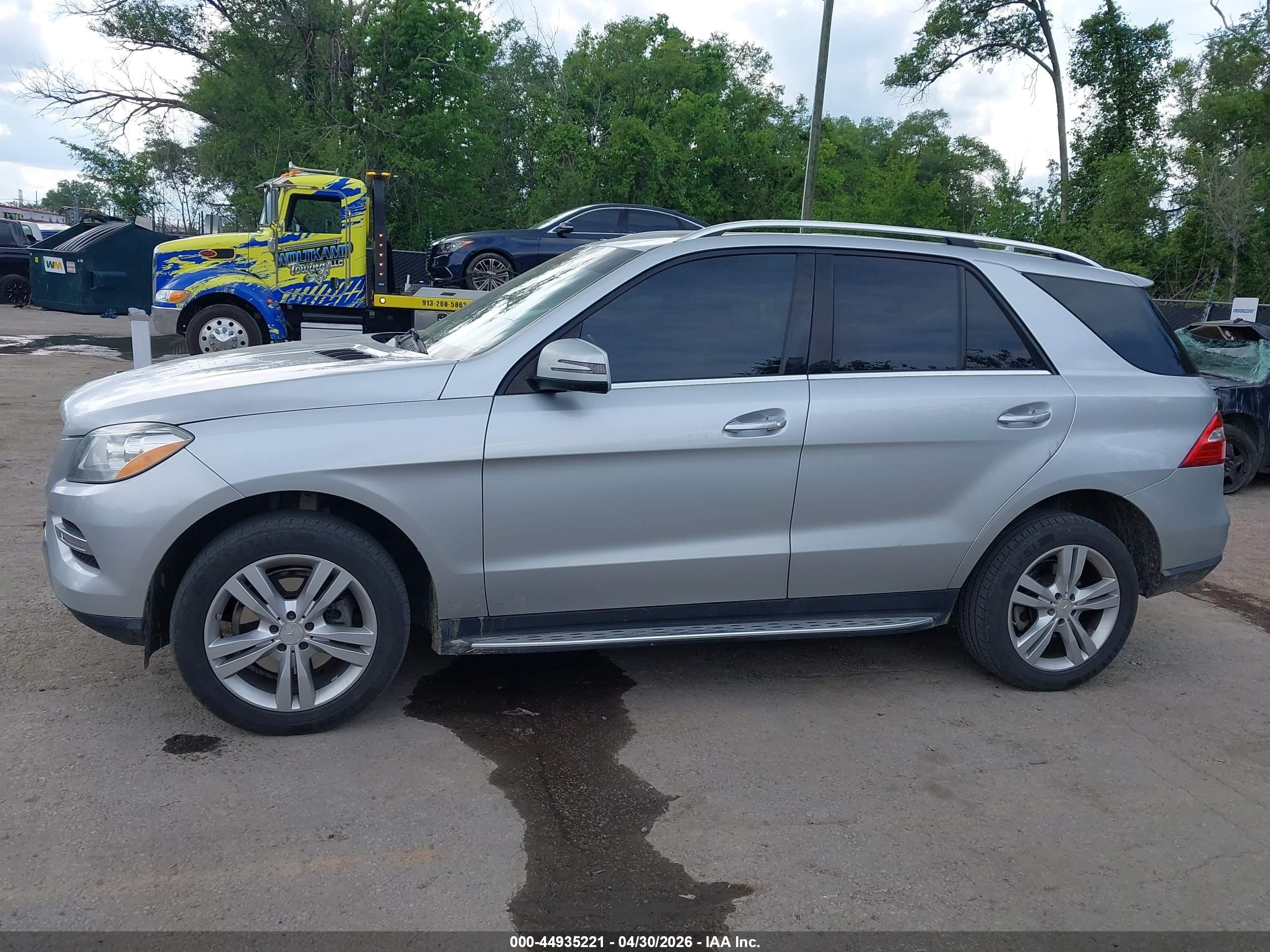 2014 Mercedes-benz Ml 350 4matic Silver vin: 4JGDA5HB9EA372743