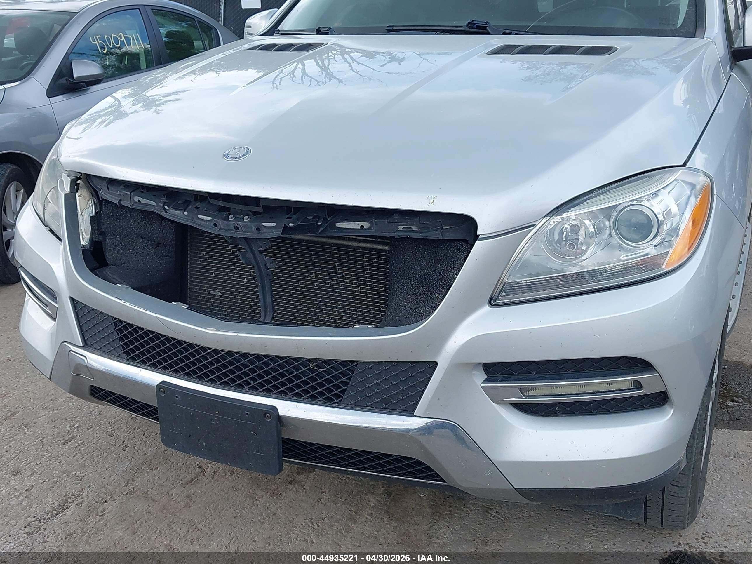 2014 Mercedes-benz Ml 350 4matic Silver vin: 4JGDA5HB9EA372743