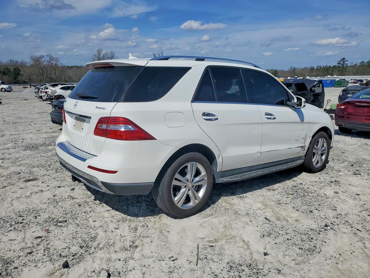 2014 Mercedes-benz Ml 350 4matic White vin: 4JGDA5HB9EA401416