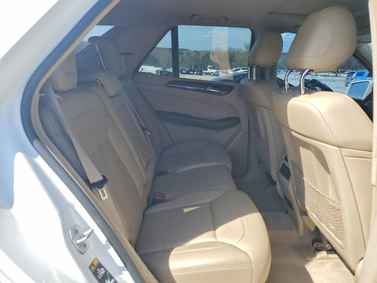 2014 Mercedes-benz Ml 350 4matic White vin: 4JGDA5HB9EA401416