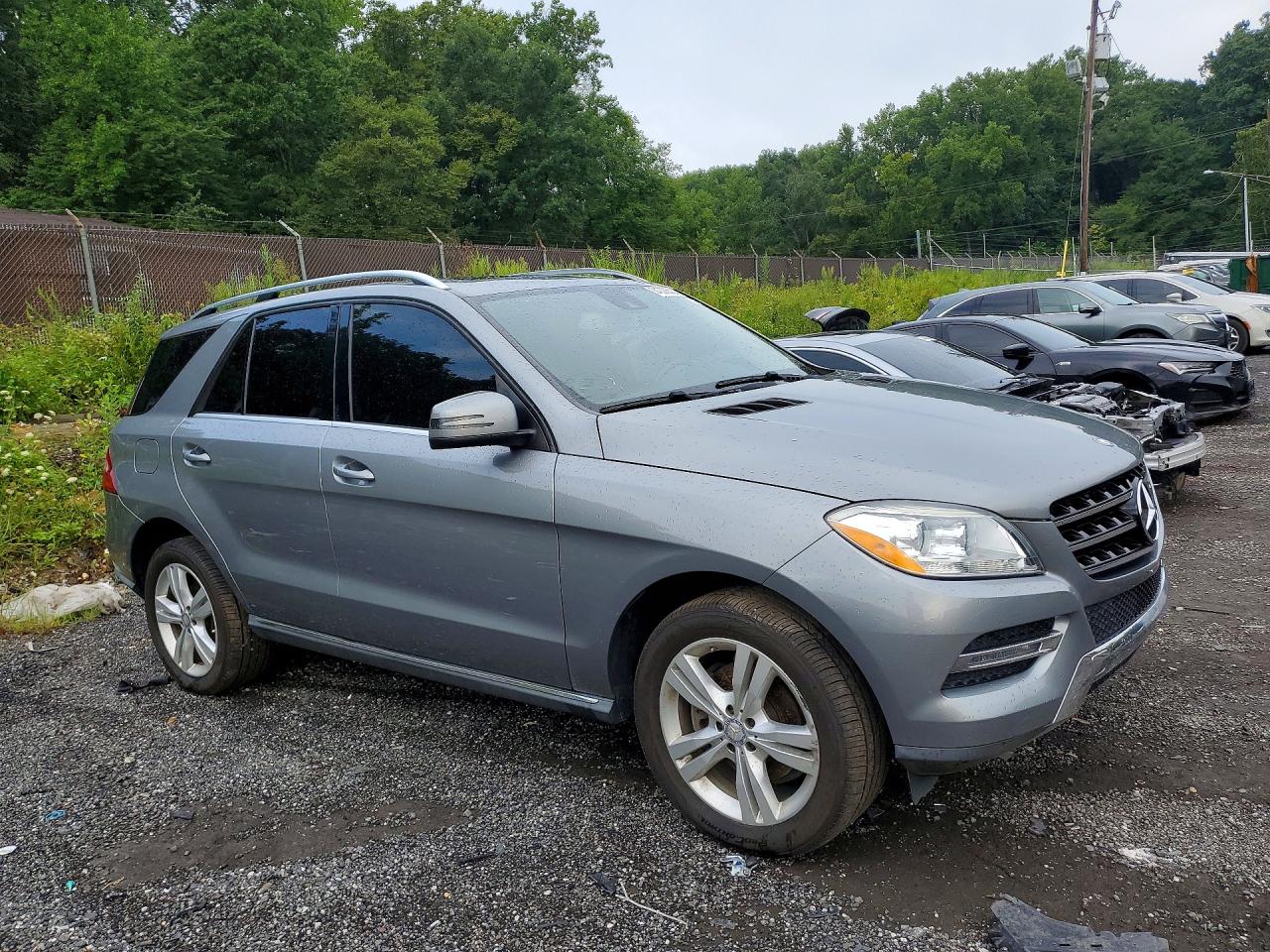 2015 Mercedes-benz Ml 350 4matic Серый vin: 4JGDA5HB9FA456093