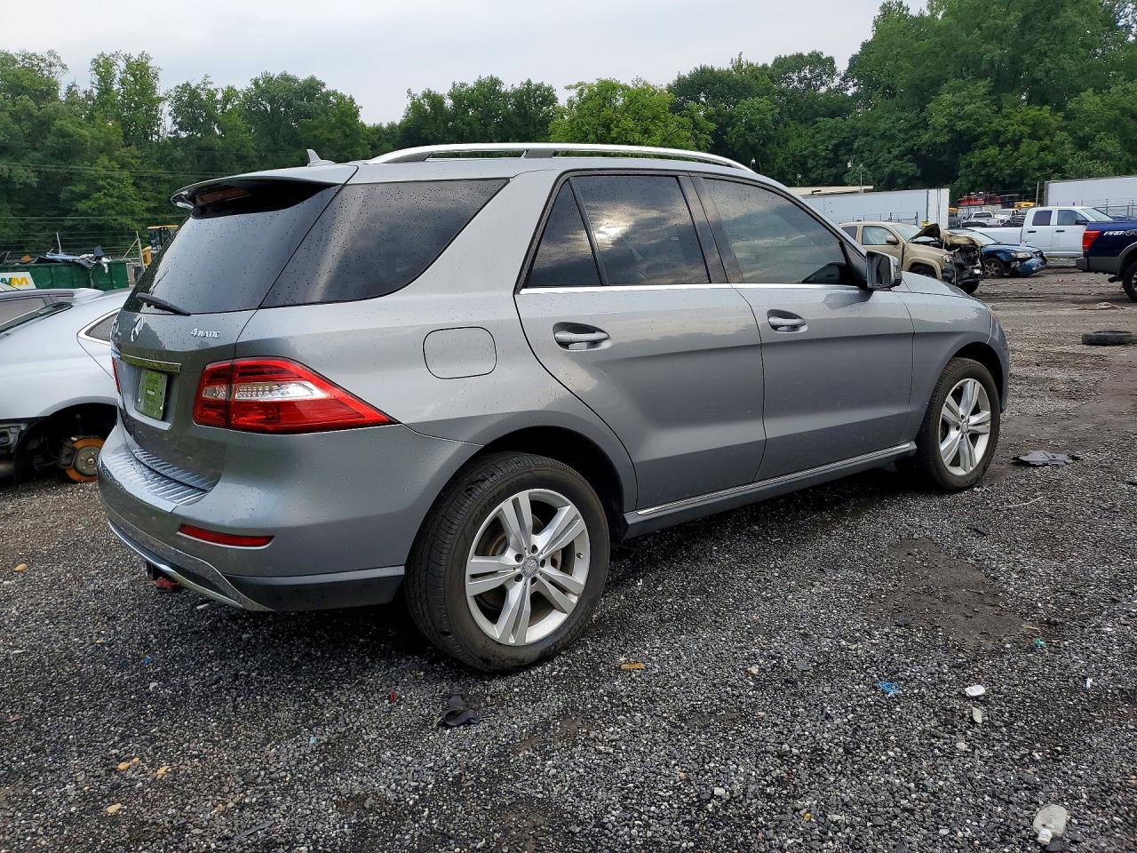 2015 Mercedes-benz Ml 350 4matic Серый vin: 4JGDA5HB9FA456093