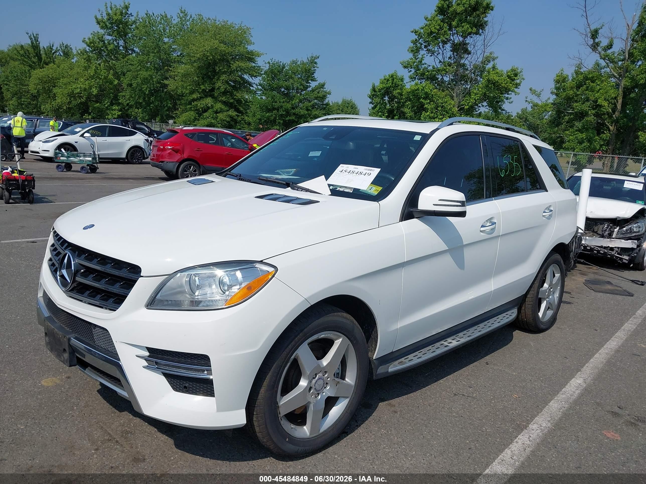 2015 Mercedes-benz Ml 350 4matic White vin: 4JGDA5HB9FA499803