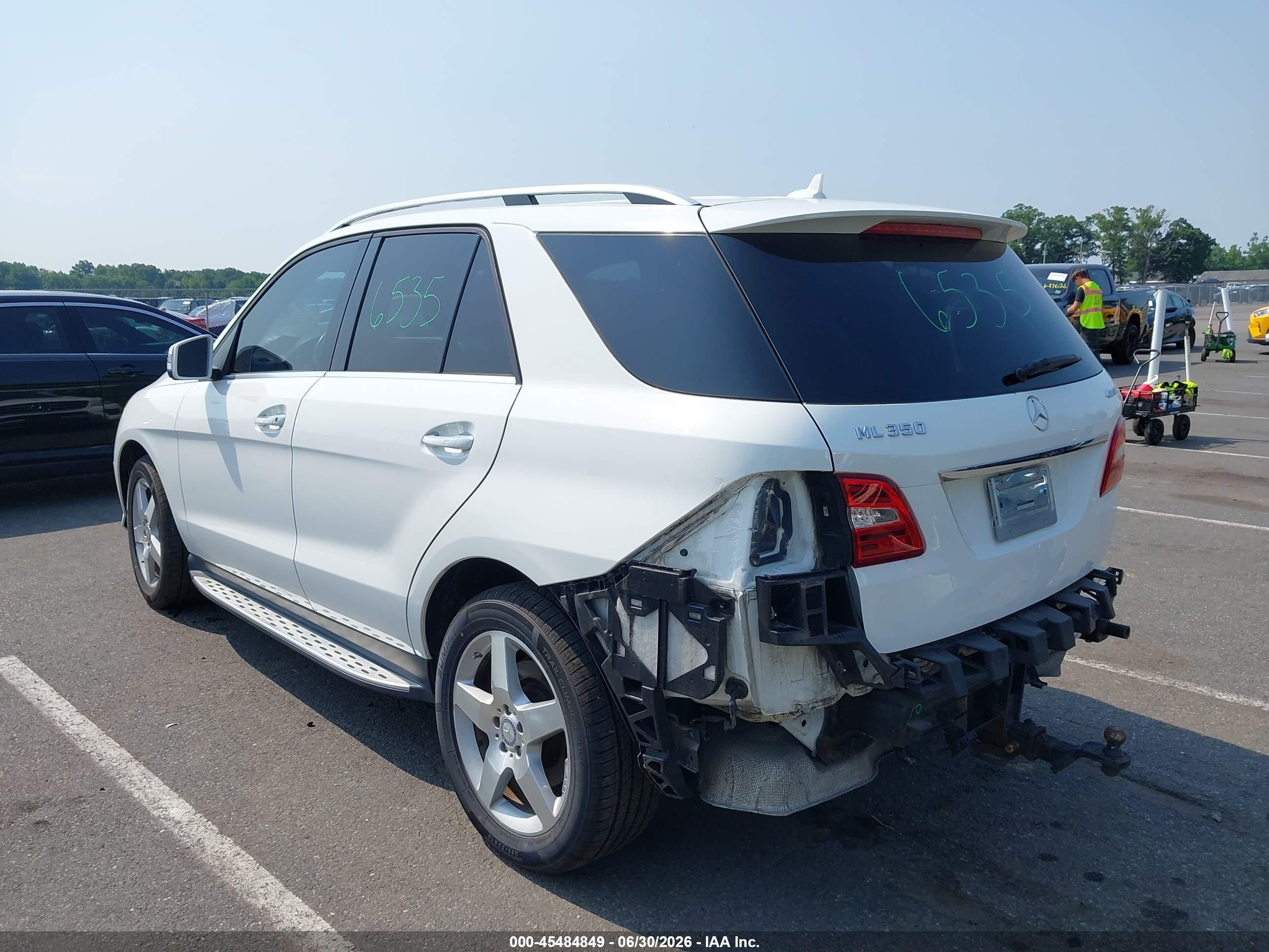2015 Mercedes-benz Ml 350 4matic White vin: 4JGDA5HB9FA499803