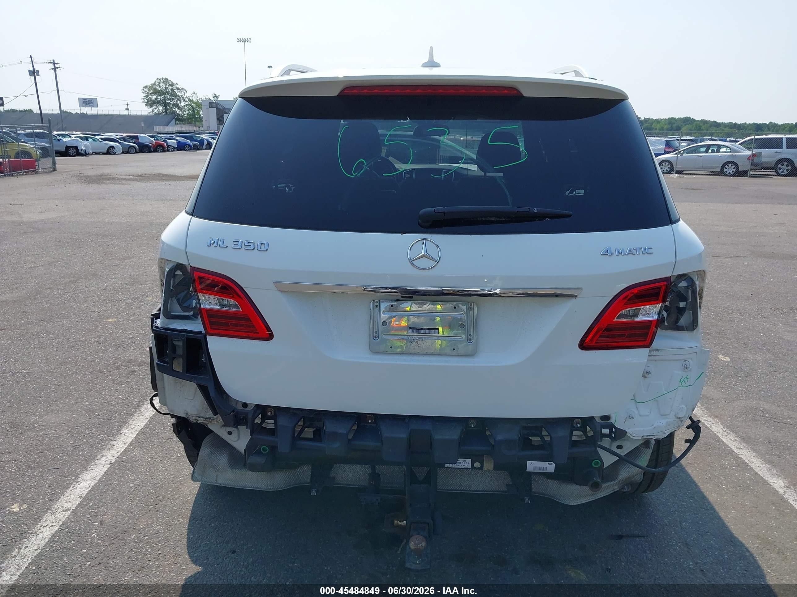 2015 Mercedes-benz Ml 350 4matic White vin: 4JGDA5HB9FA499803