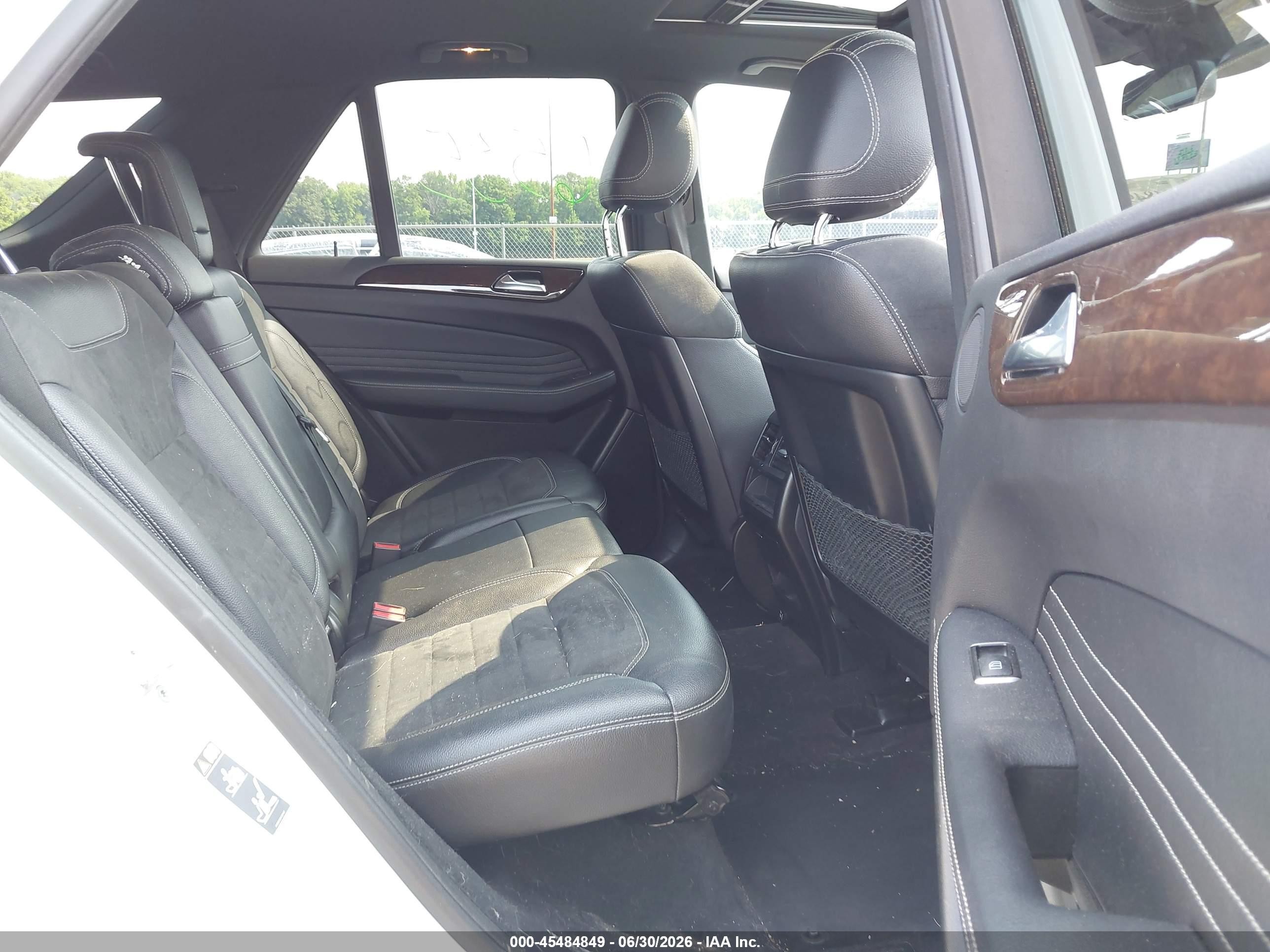 2015 Mercedes-benz Ml 350 4matic White vin: 4JGDA5HB9FA499803