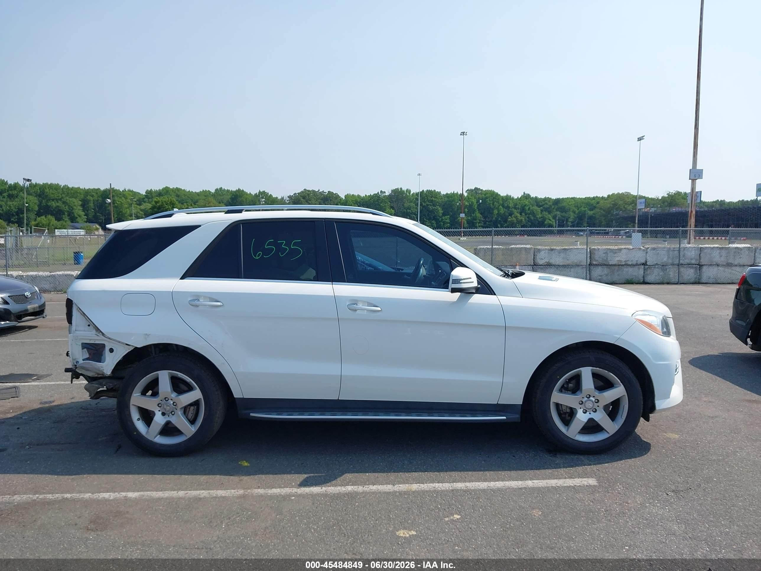 2015 Mercedes-benz Ml 350 4matic White vin: 4JGDA5HB9FA499803