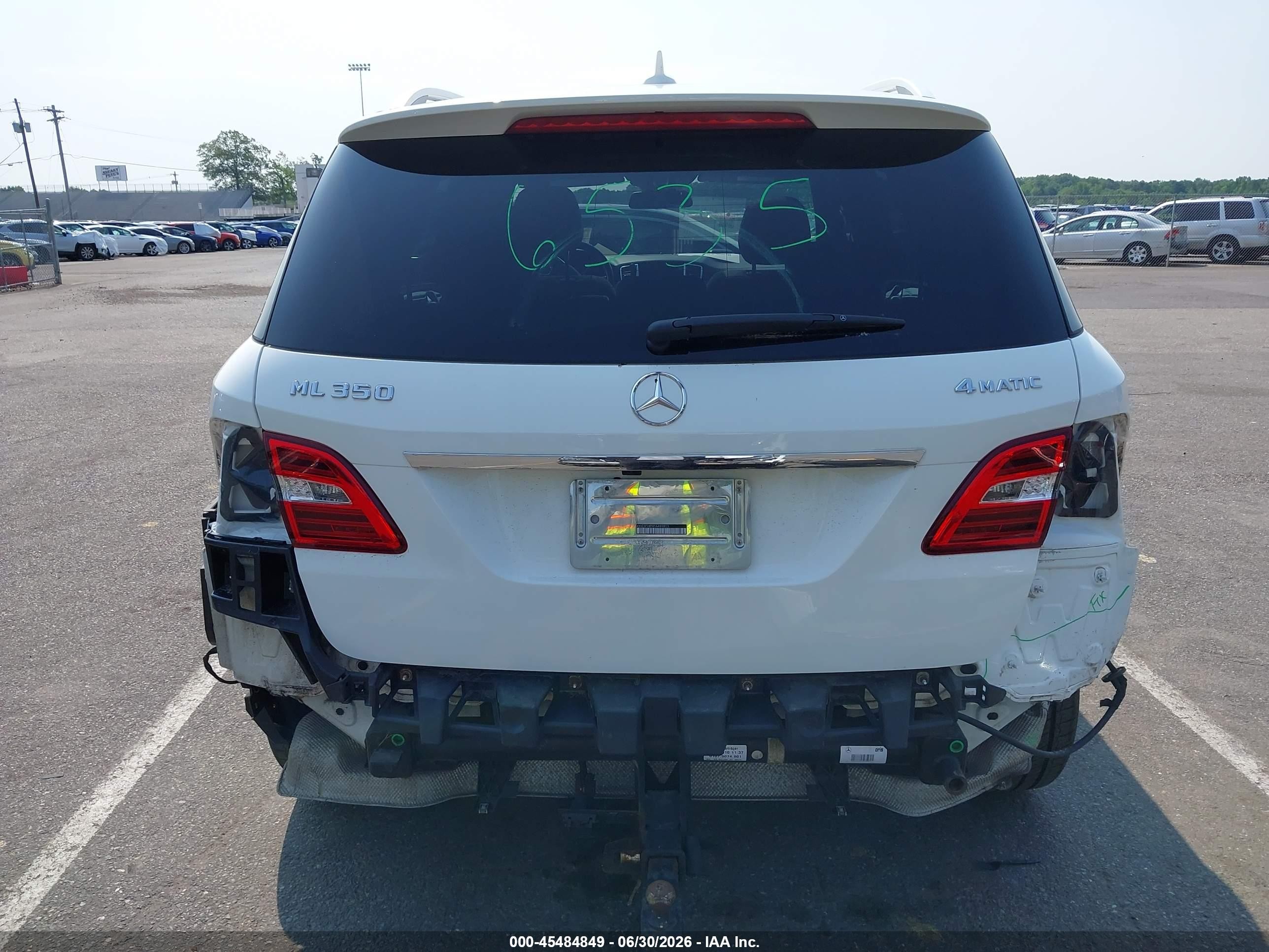 2015 Mercedes-benz Ml 350 4matic White vin: 4JGDA5HB9FA499803