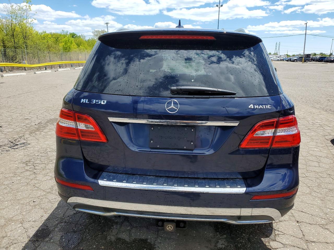 2015 Mercedes-benz Ml 350 4matic Blue vin: 4JGDA5HB9FA593776