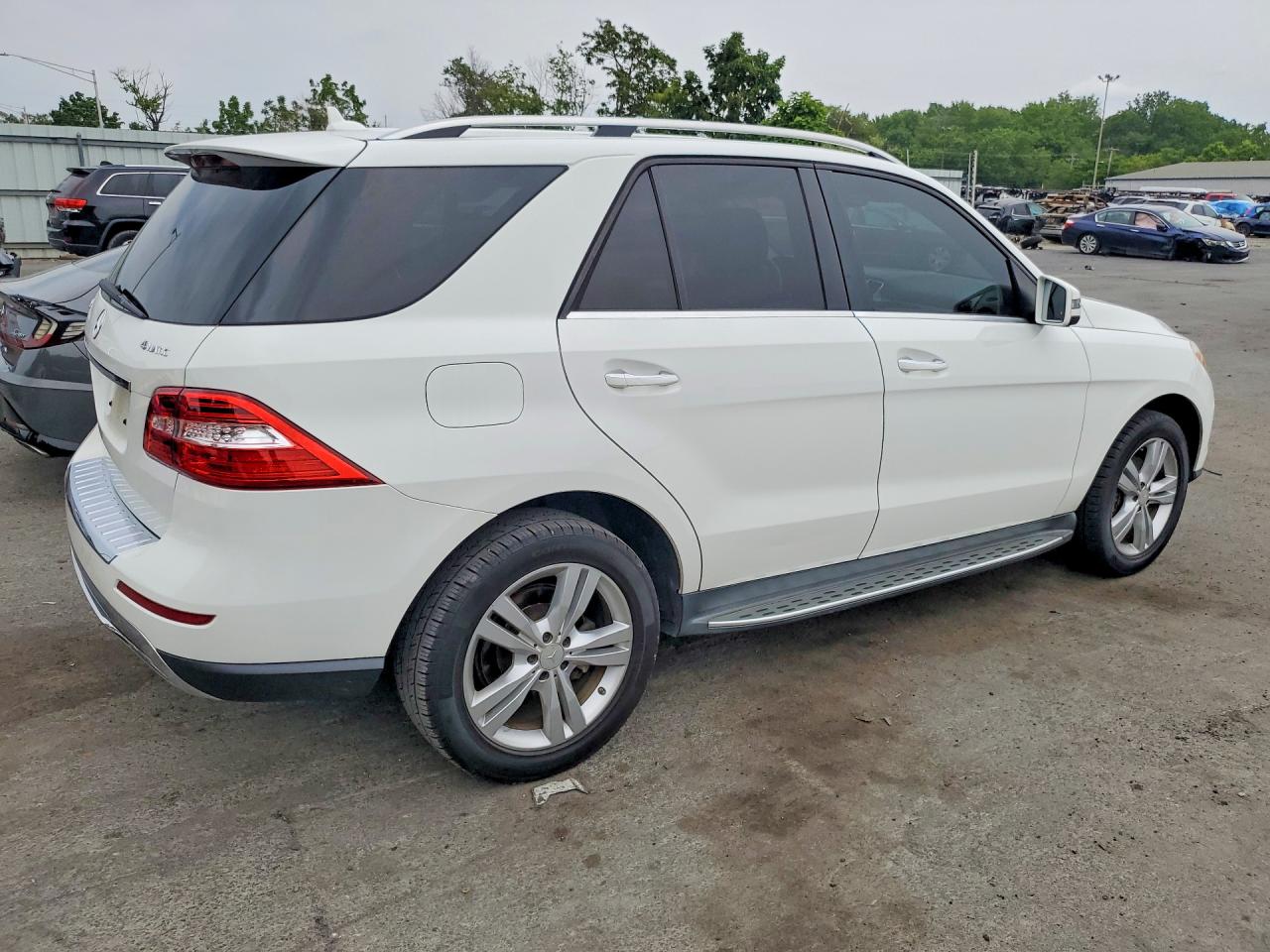 2015 Mercedes-benz Ml 350 4matic White vin: 4JGDA5HB9FA619017