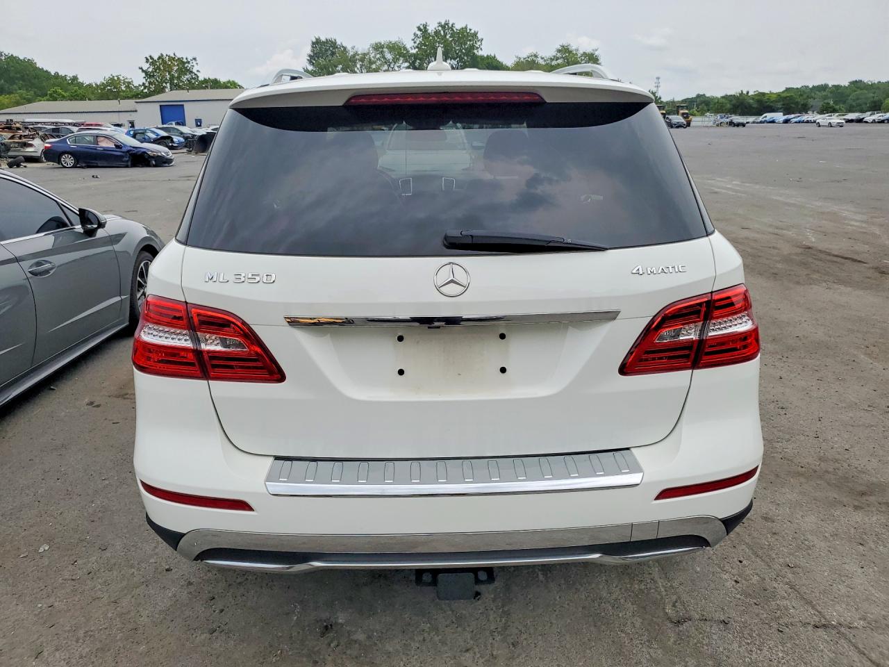 2015 Mercedes-benz Ml 350 4matic White vin: 4JGDA5HB9FA619017