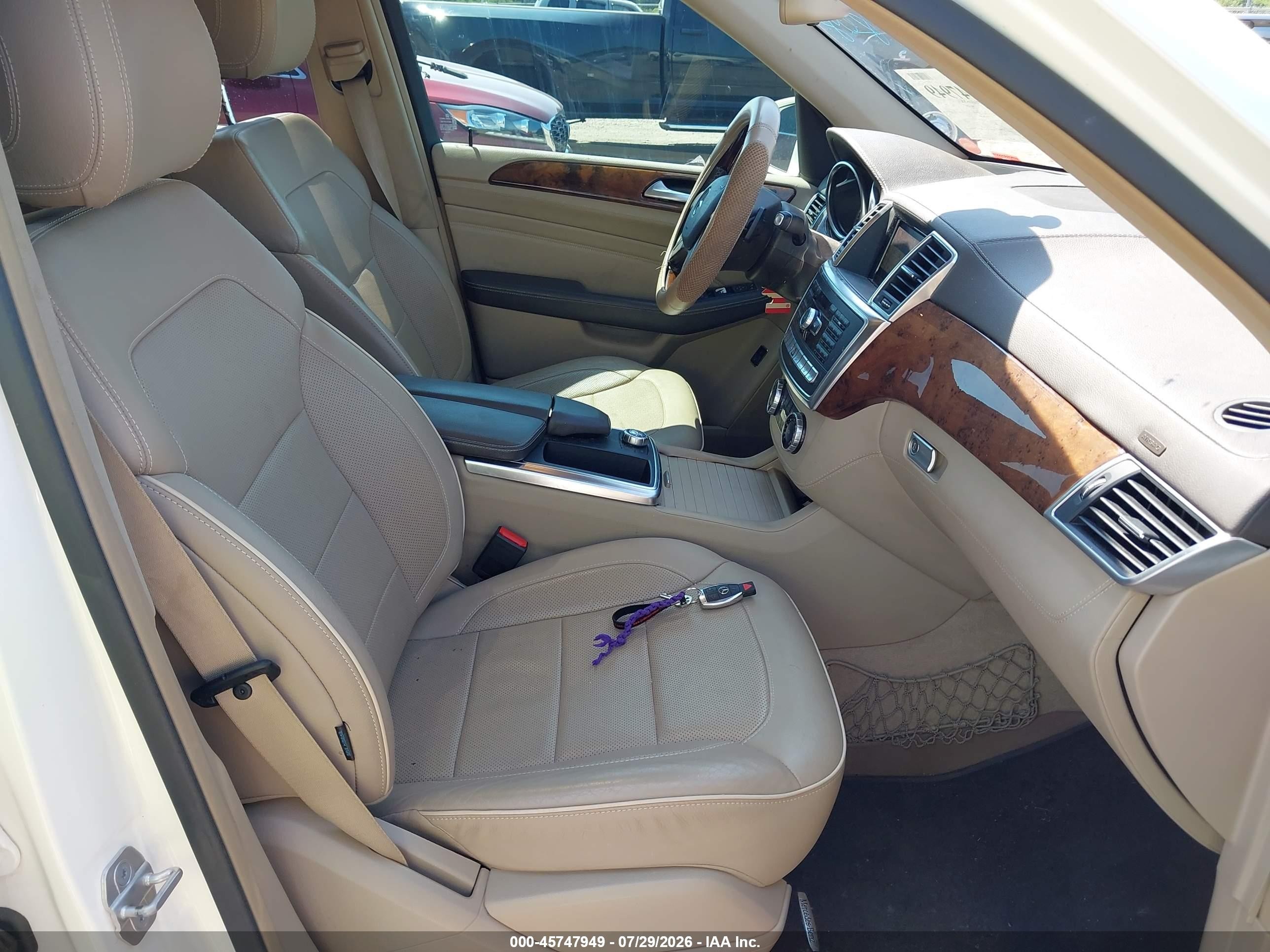 2012 Mercedes-benz Ml 350 4matic White vin: 4JGDA5HBXCA012913