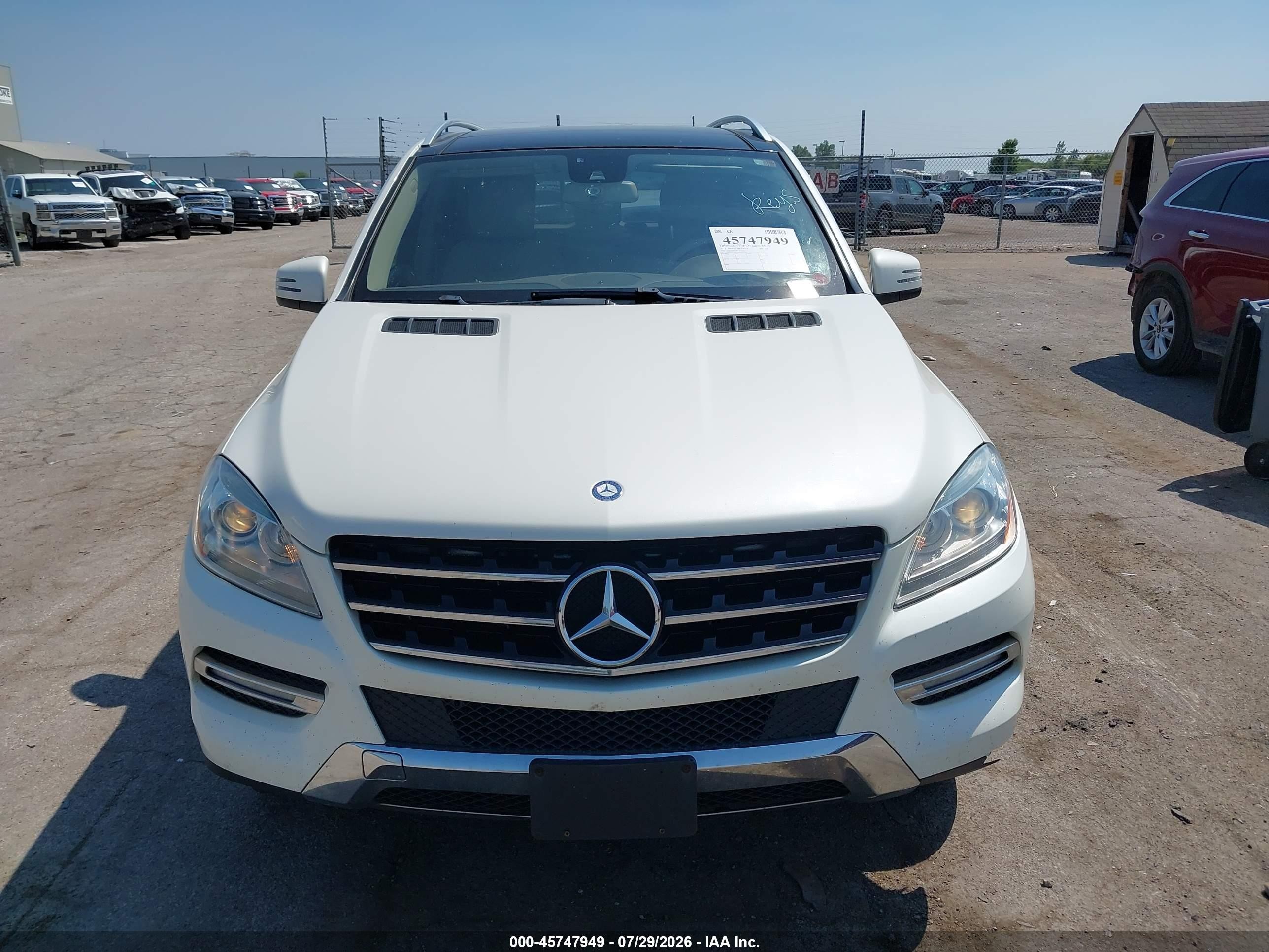 2012 Mercedes-benz Ml 350 4matic White vin: 4JGDA5HBXCA012913