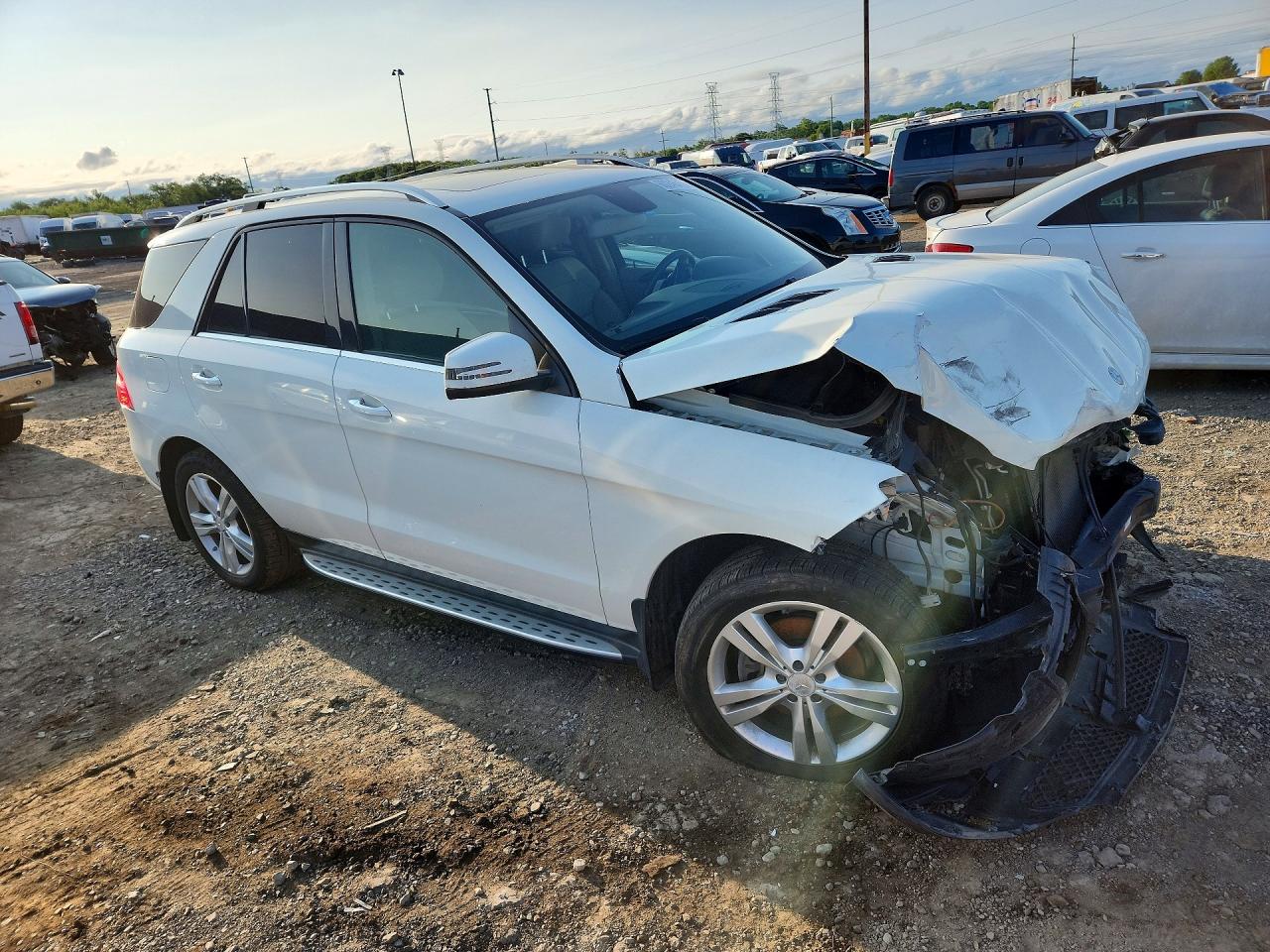 2013 Mercedes-benz Ml 350 4matic White vin: 4JGDA5HBXDA106002