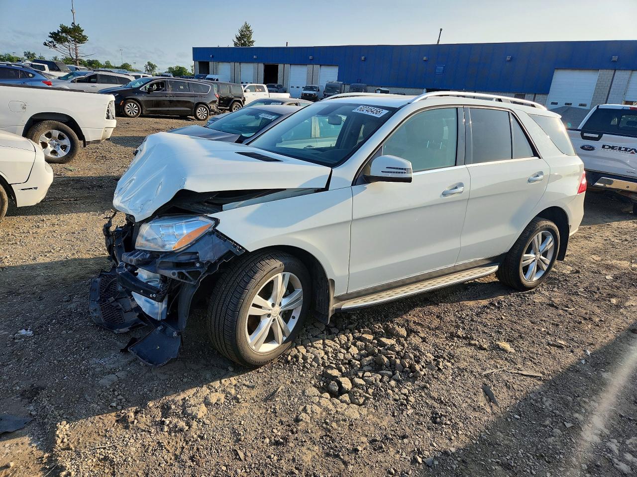 2013 Mercedes-benz Ml 350 4matic White vin: 4JGDA5HBXDA106002