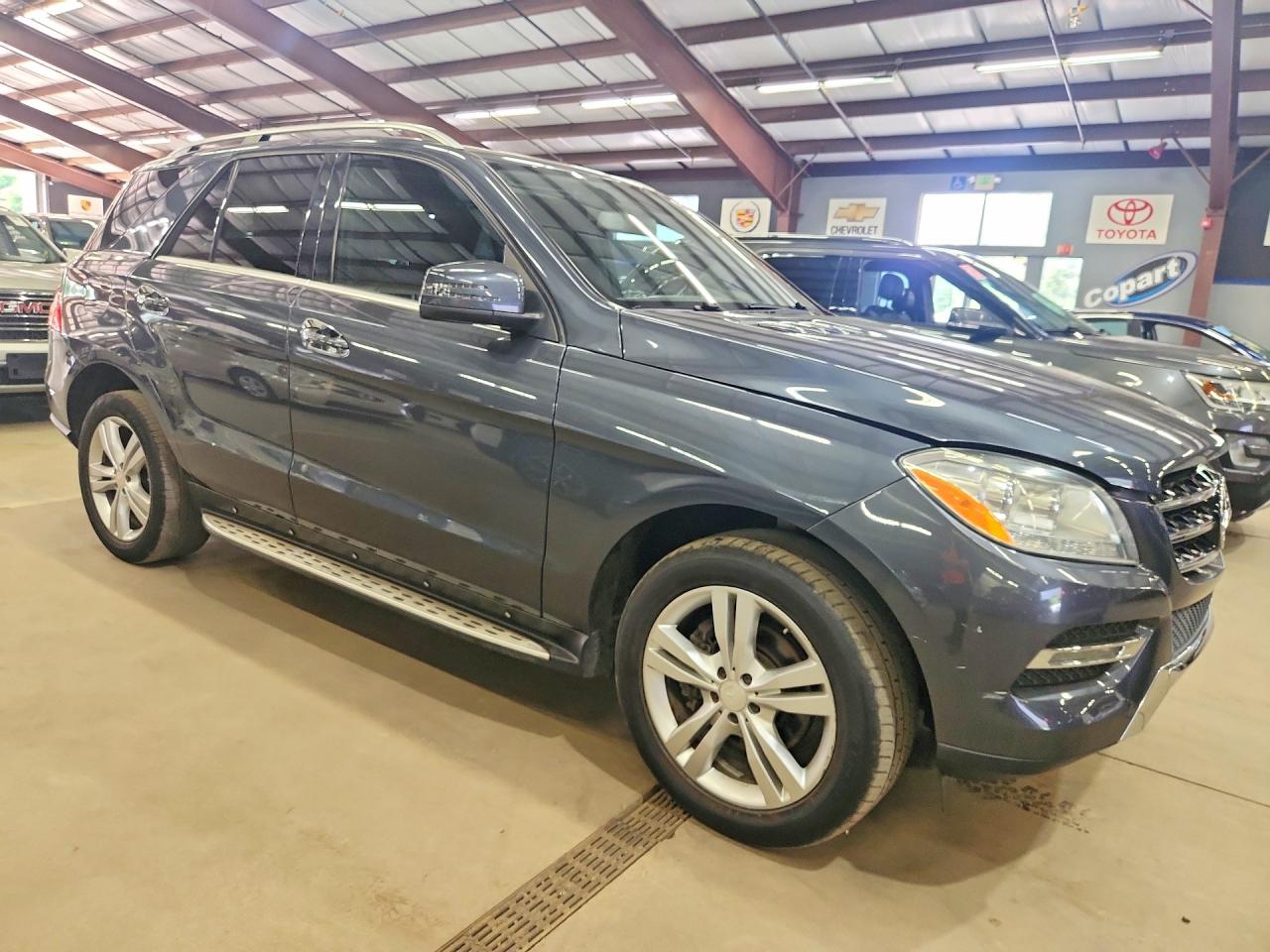 2013 Mercedes-benz Ml 350 4matic Серый vin: 4JGDA5HBXDA157239