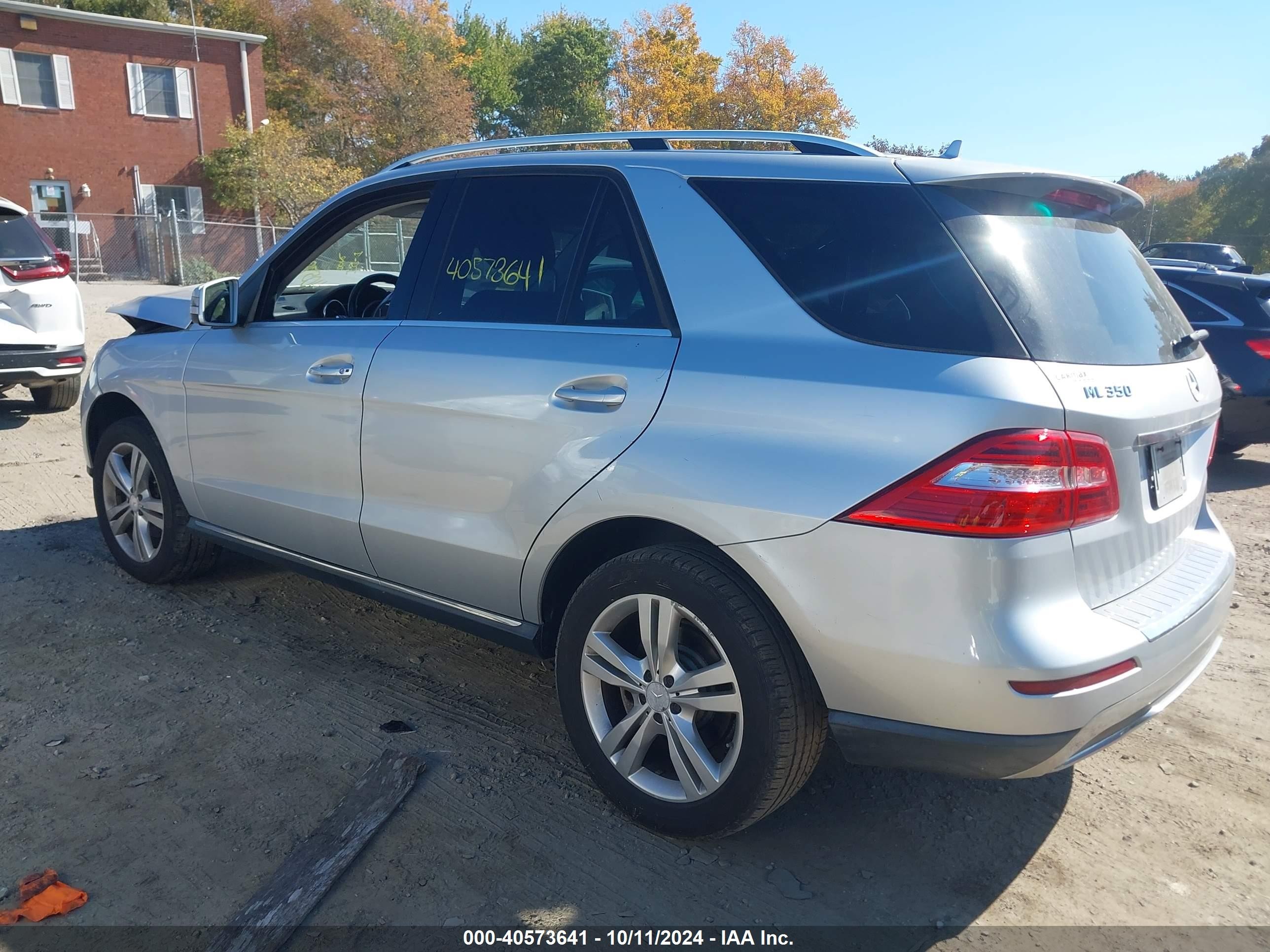 2013 Mercedes-benz Ml 350 4matic Серебряный vin: 4JGDA5HBXDA227628