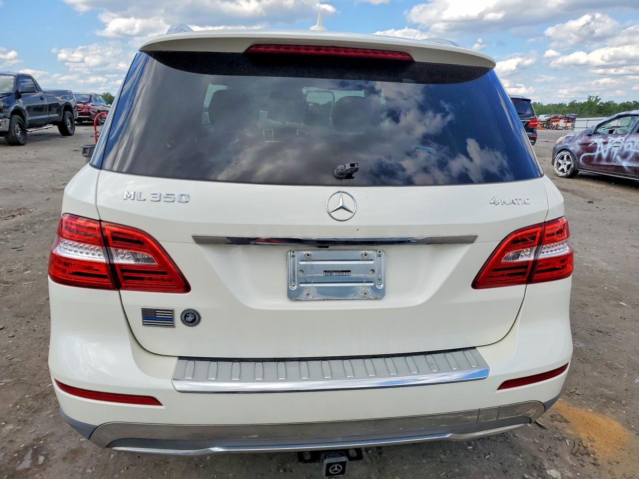2013 Mercedes-benz Ml 350 4matic White vin: 4JGDA5HBXDA262024