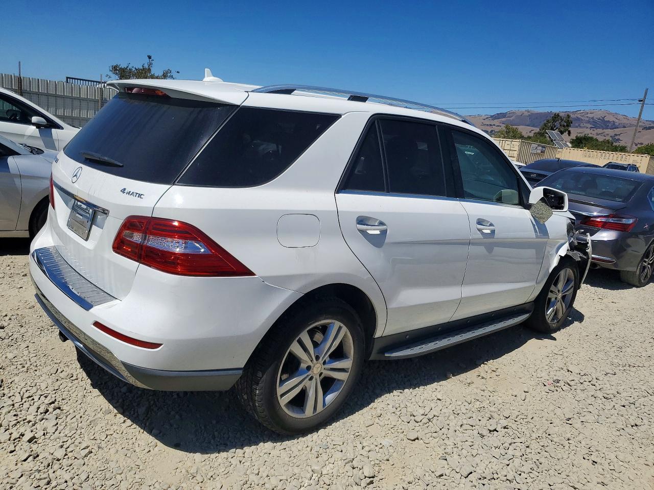 2015 Mercedes-benz Ml 350 4matic White vin: 4JGDA5HBXFA442333
