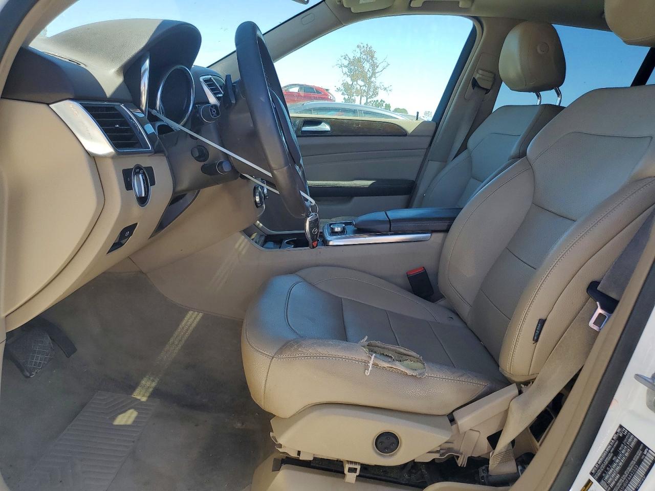 2015 Mercedes-benz Ml 350 4matic White vin: 4JGDA5HBXFA442333