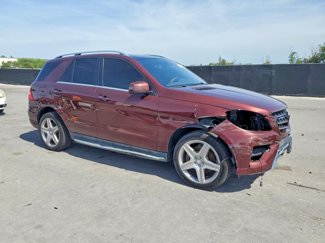 2015 Mercedes-benz Ml 350 4matic Бордовый vin: 4JGDA5HBXFA468544