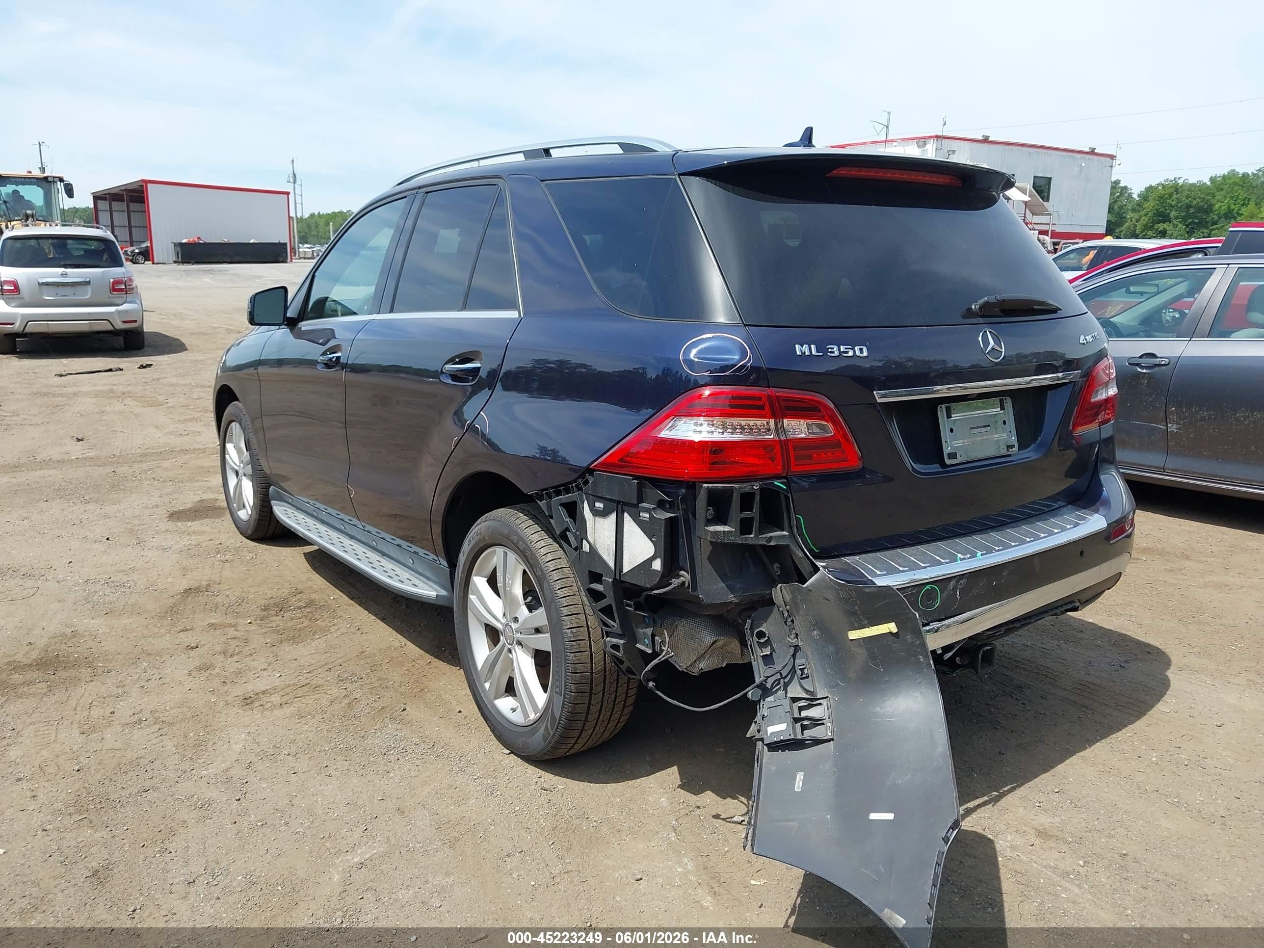 2015 Mercedes-benz Ml 350 4matic Blue vin: 4JGDA5HBXFA497638