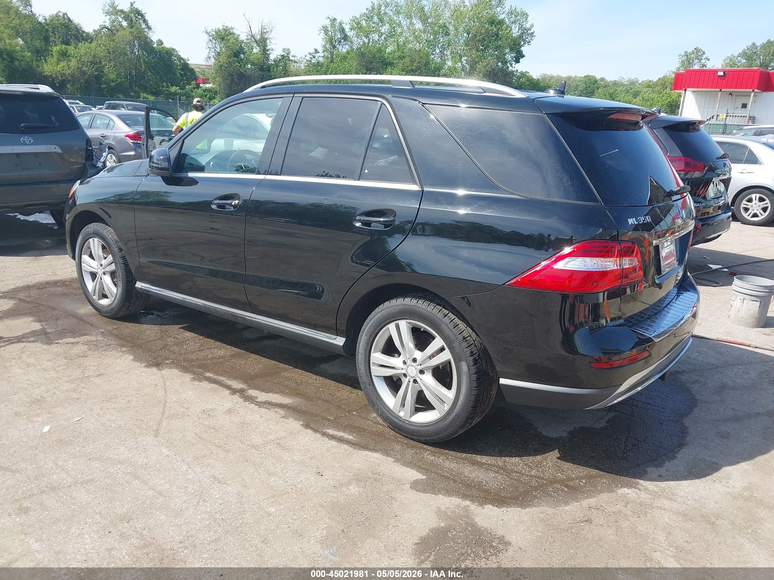 2015 Mercedes-benz Ml 350 4matic Black vin: 4JGDA5HBXFA533134