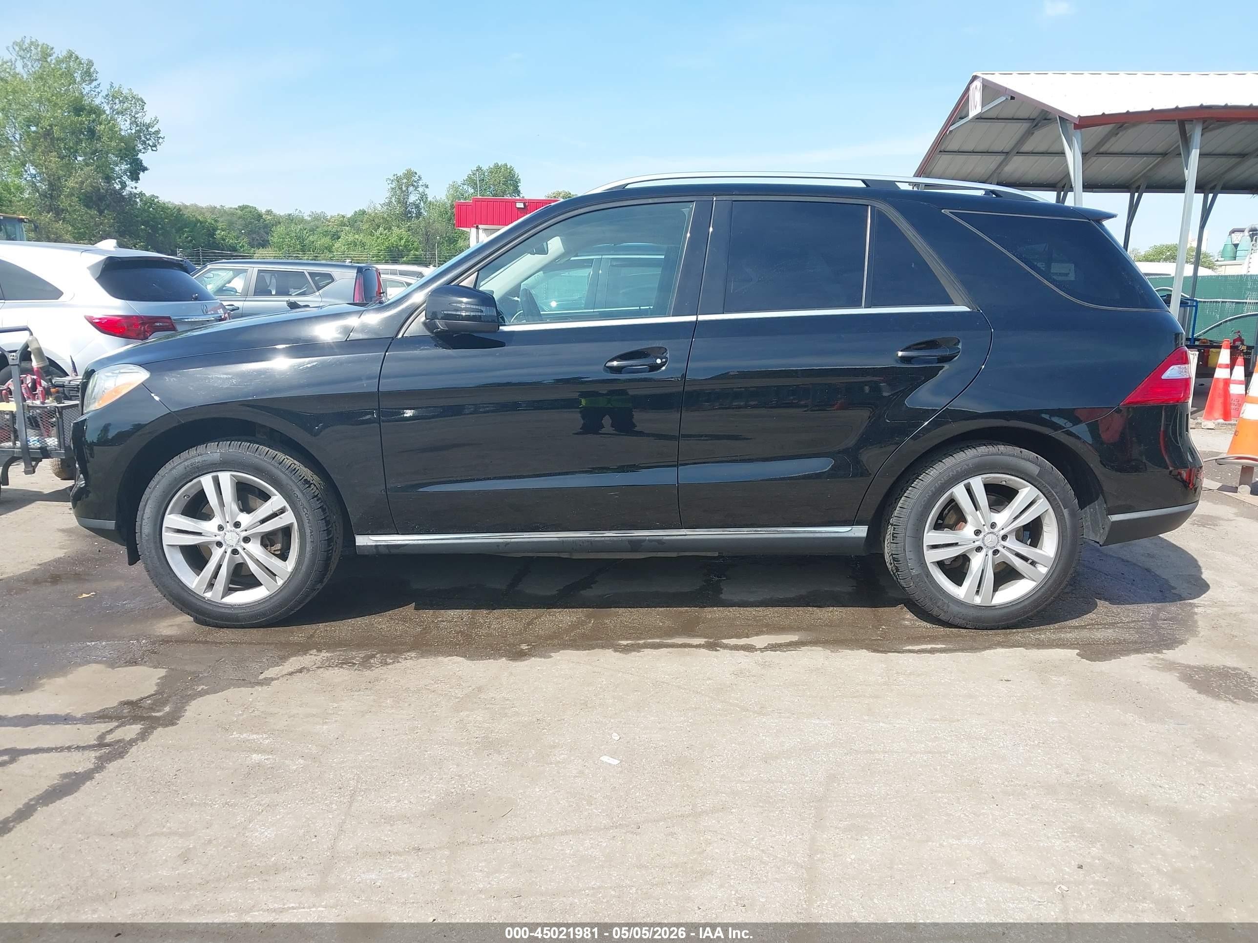2015 Mercedes-benz Ml 350 4matic Black vin: 4JGDA5HBXFA533134