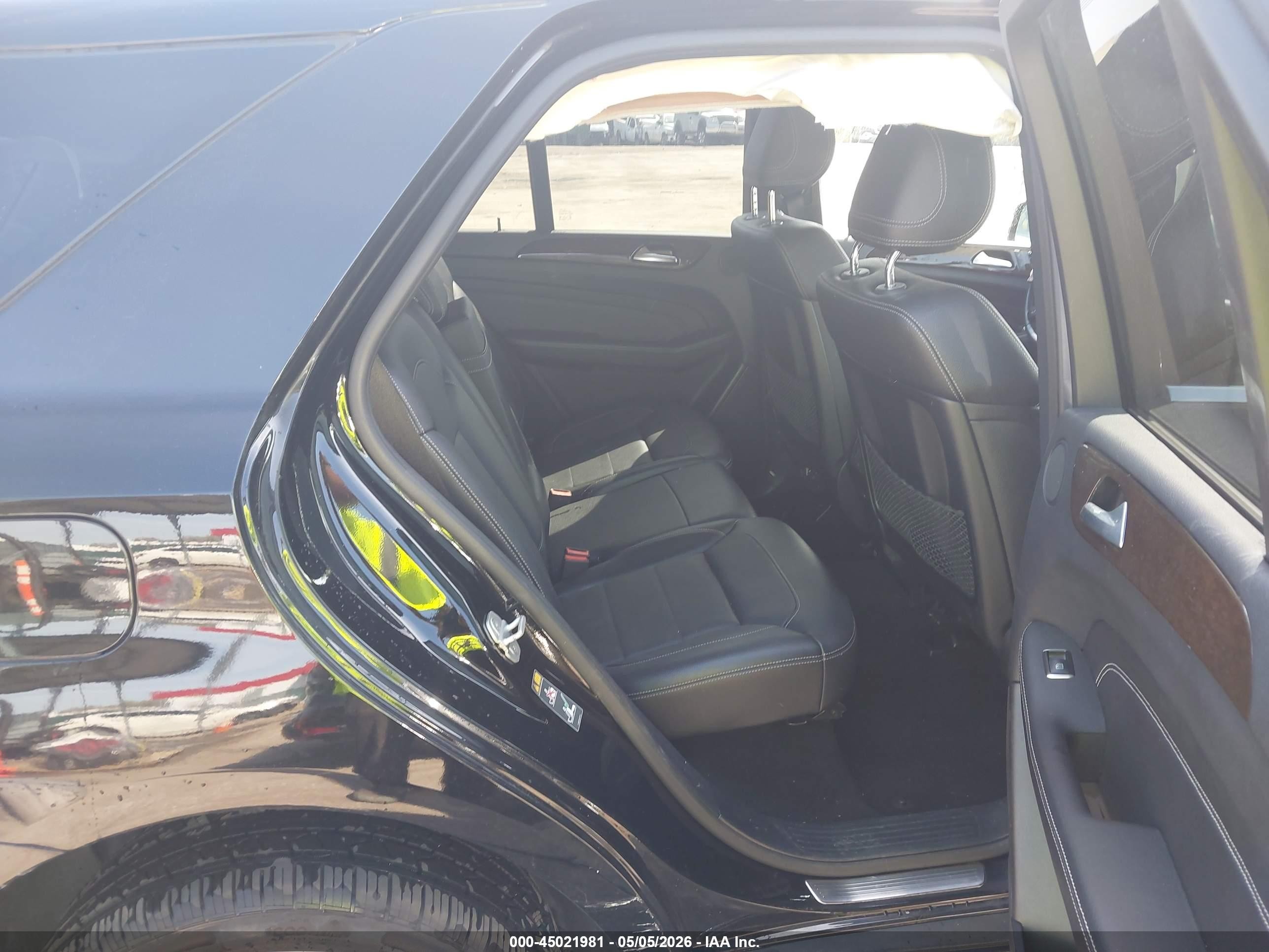 2015 Mercedes-benz Ml 350 4matic Black vin: 4JGDA5HBXFA533134