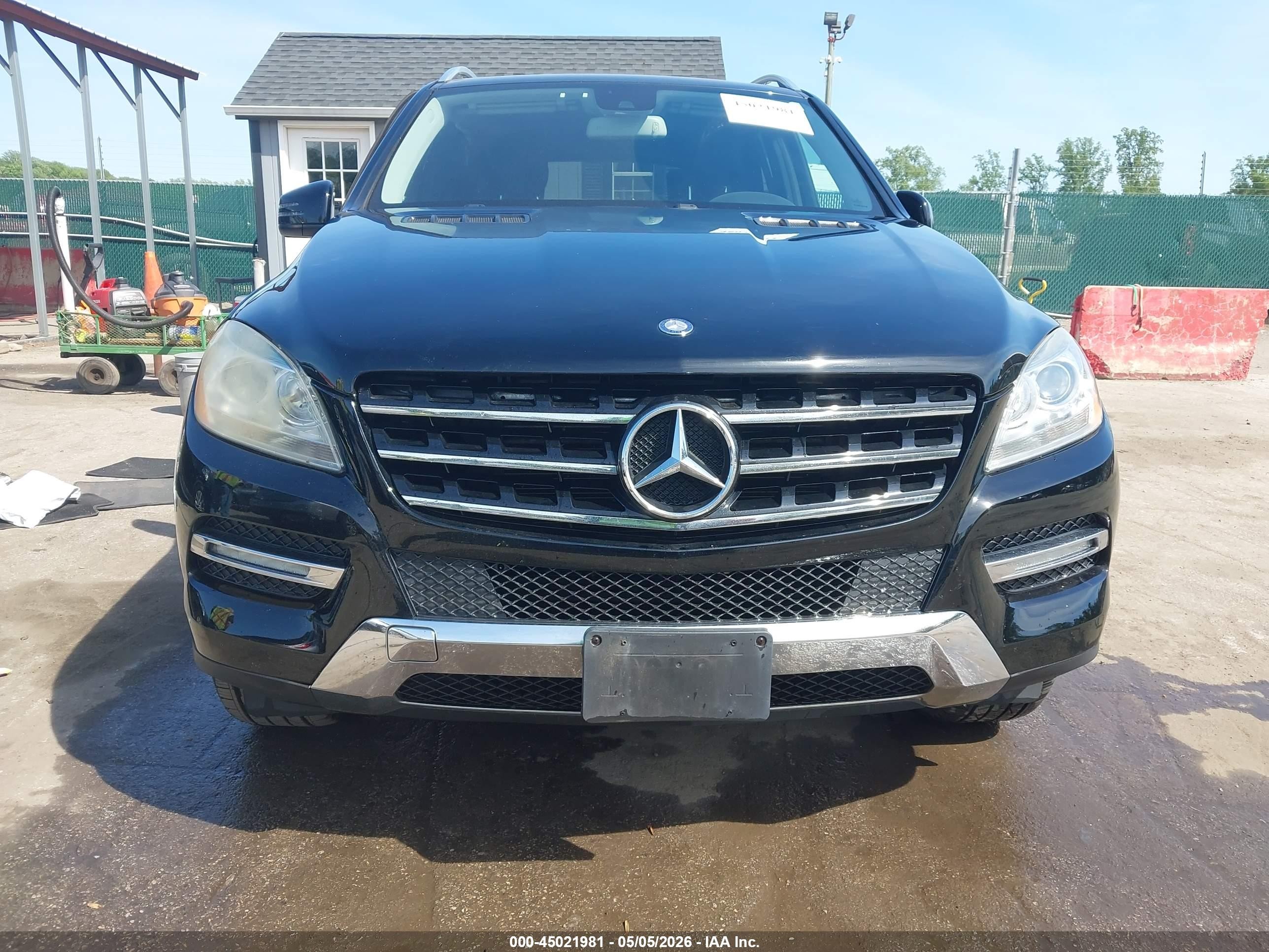 2015 Mercedes-benz Ml 350 4matic Black vin: 4JGDA5HBXFA533134