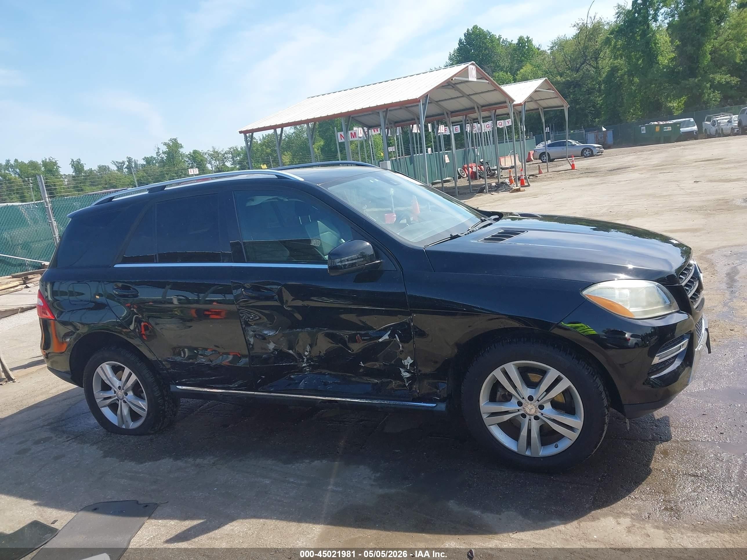 2015 Mercedes-benz Ml 350 4matic Black vin: 4JGDA5HBXFA533134