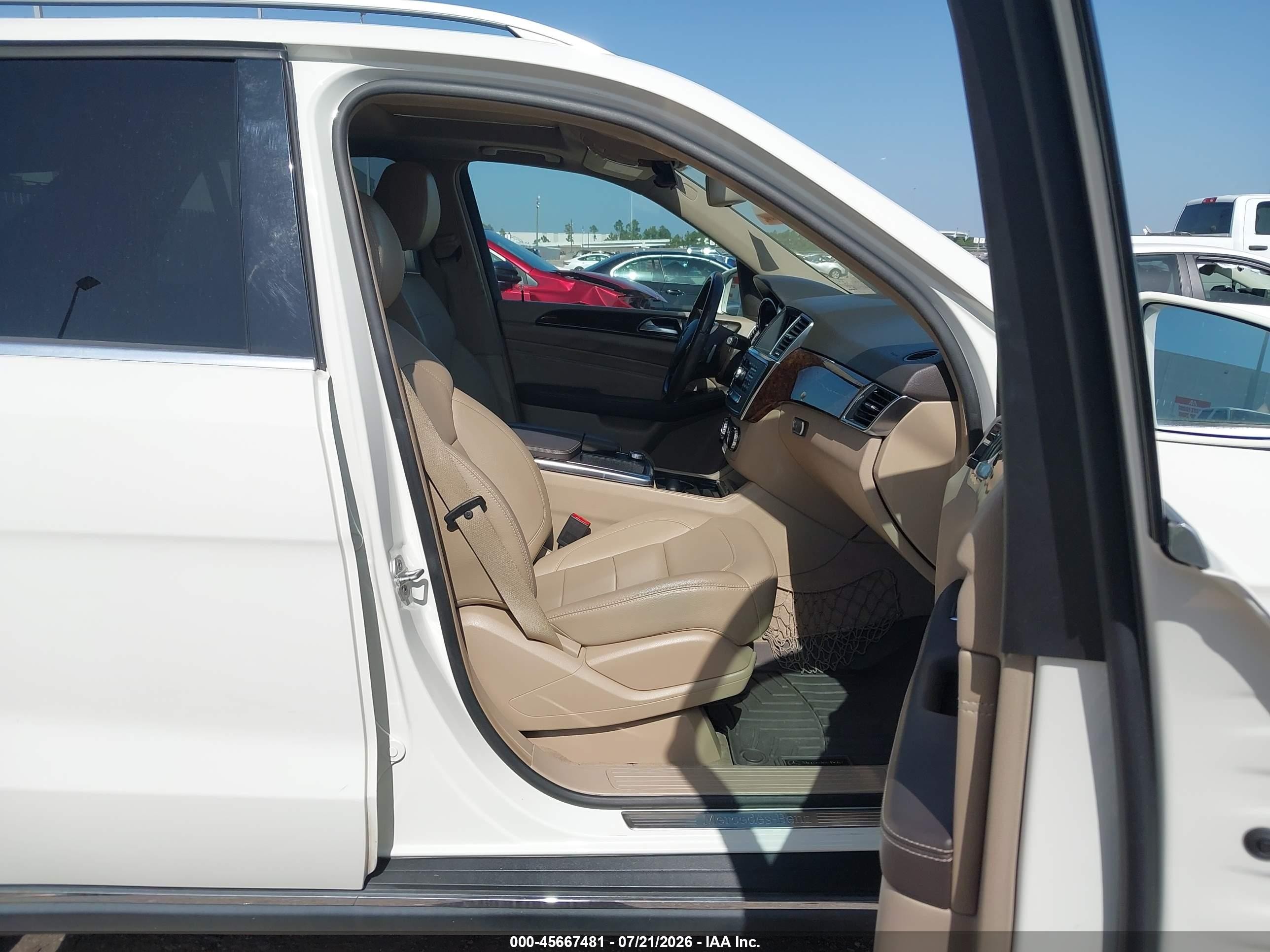 2013 Mercedes-benz Ml 350   White vin: 4JGDA5JB0DA182158
