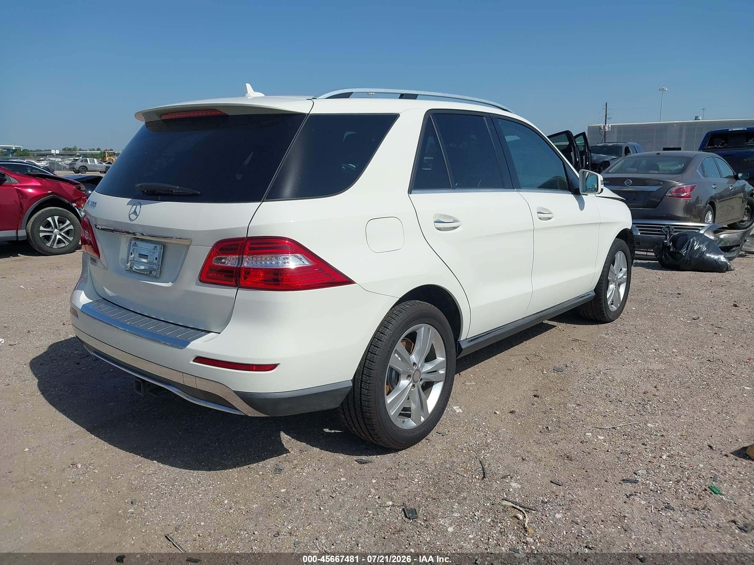2013 Mercedes-benz Ml 350   White vin: 4JGDA5JB0DA182158