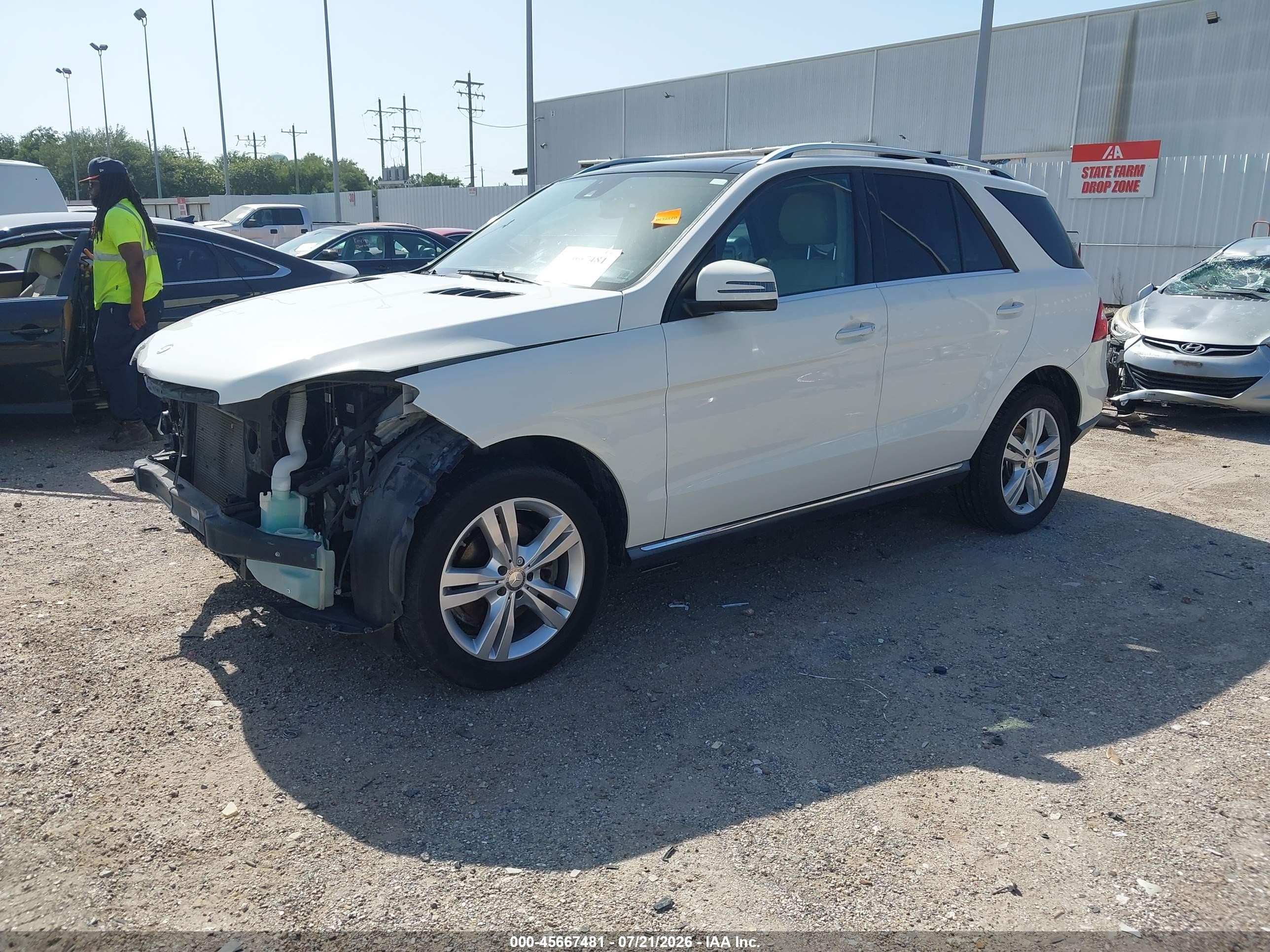 2013 Mercedes-benz Ml 350   White vin: 4JGDA5JB0DA182158