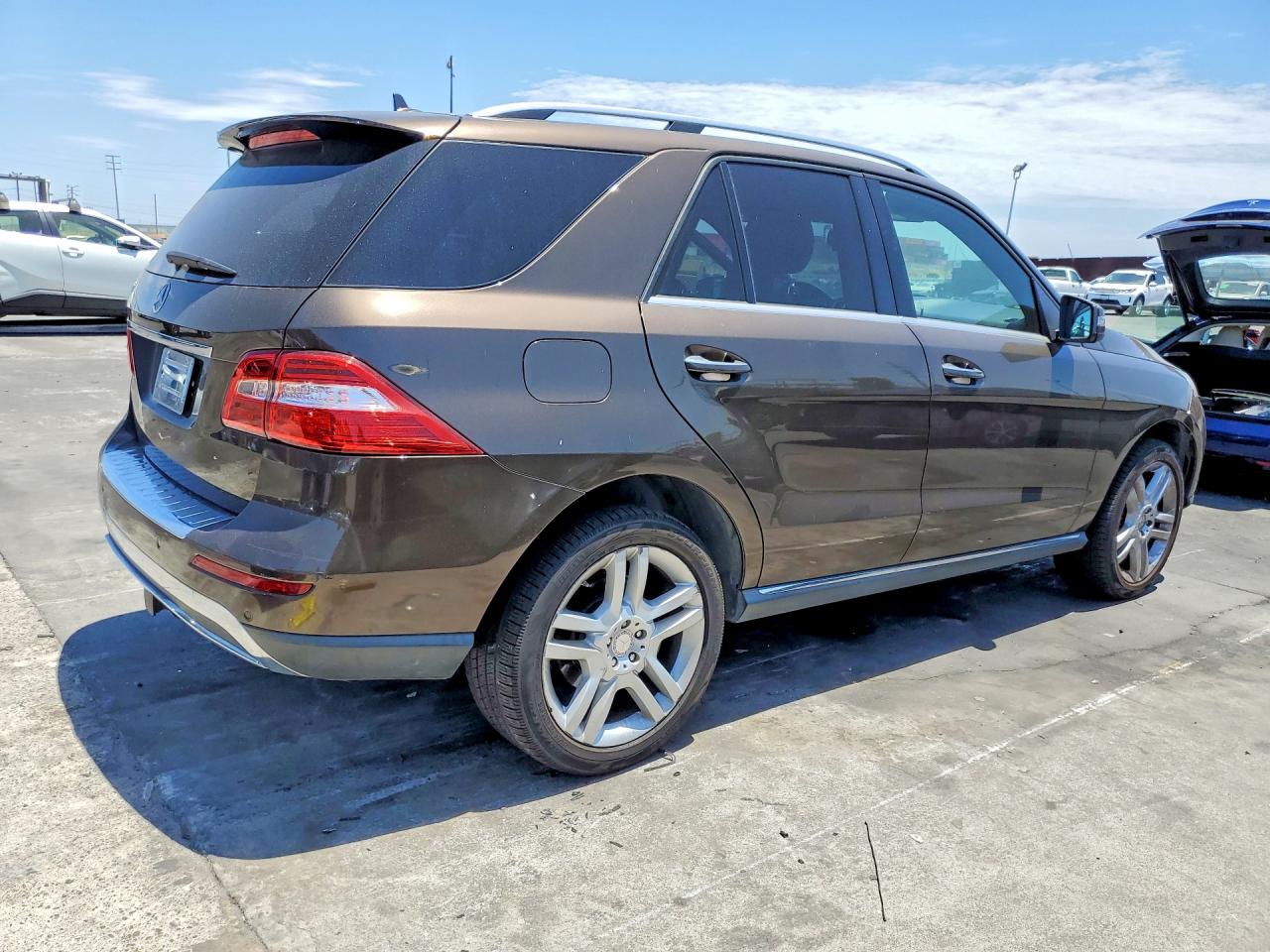 2014 Mercedes-benz Ml 350 Brown vin: 4JGDA5JB0EA324302