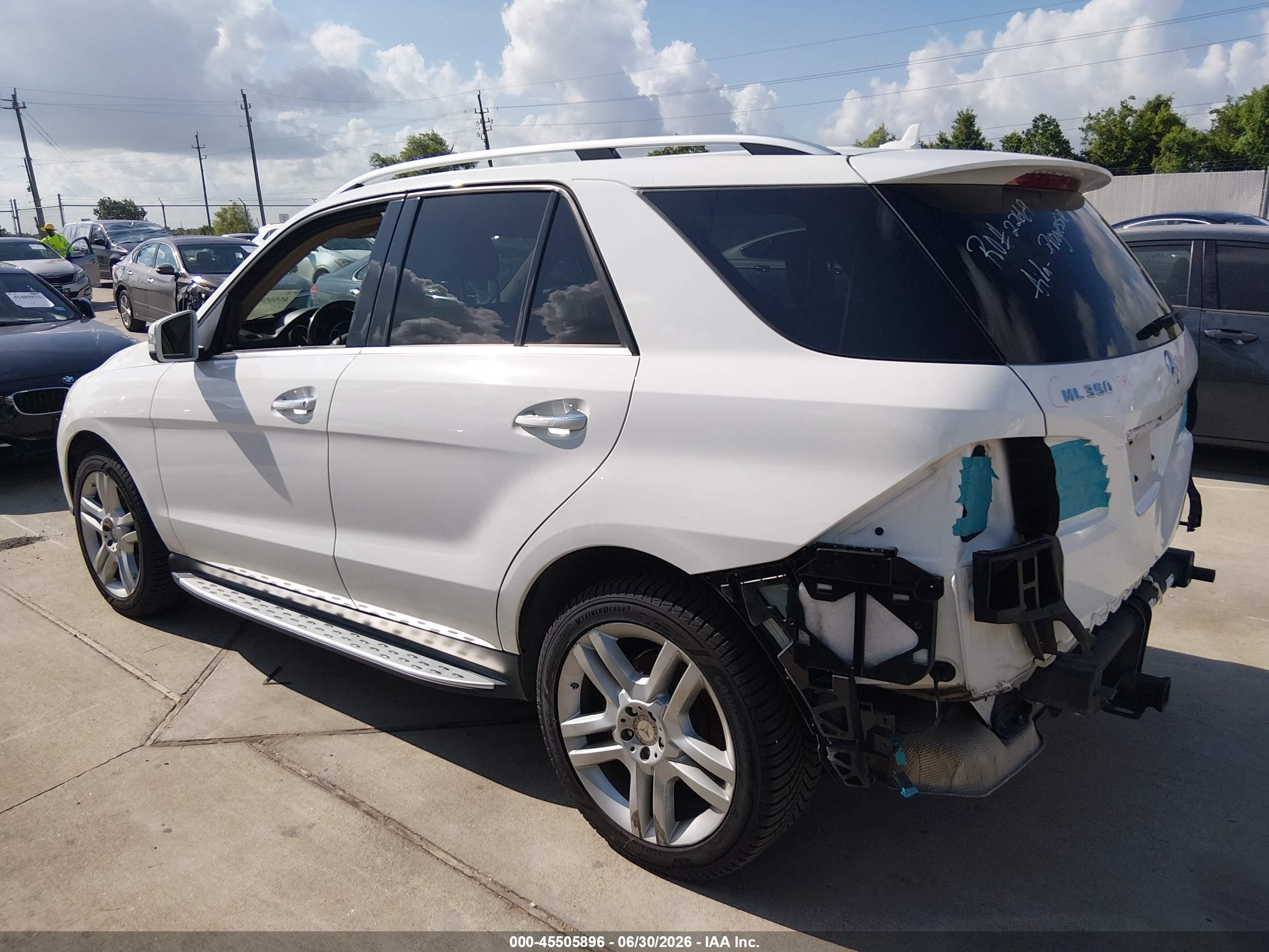 2015 Mercedes-benz Ml 350   White vin: 4JGDA5JB0FA443503