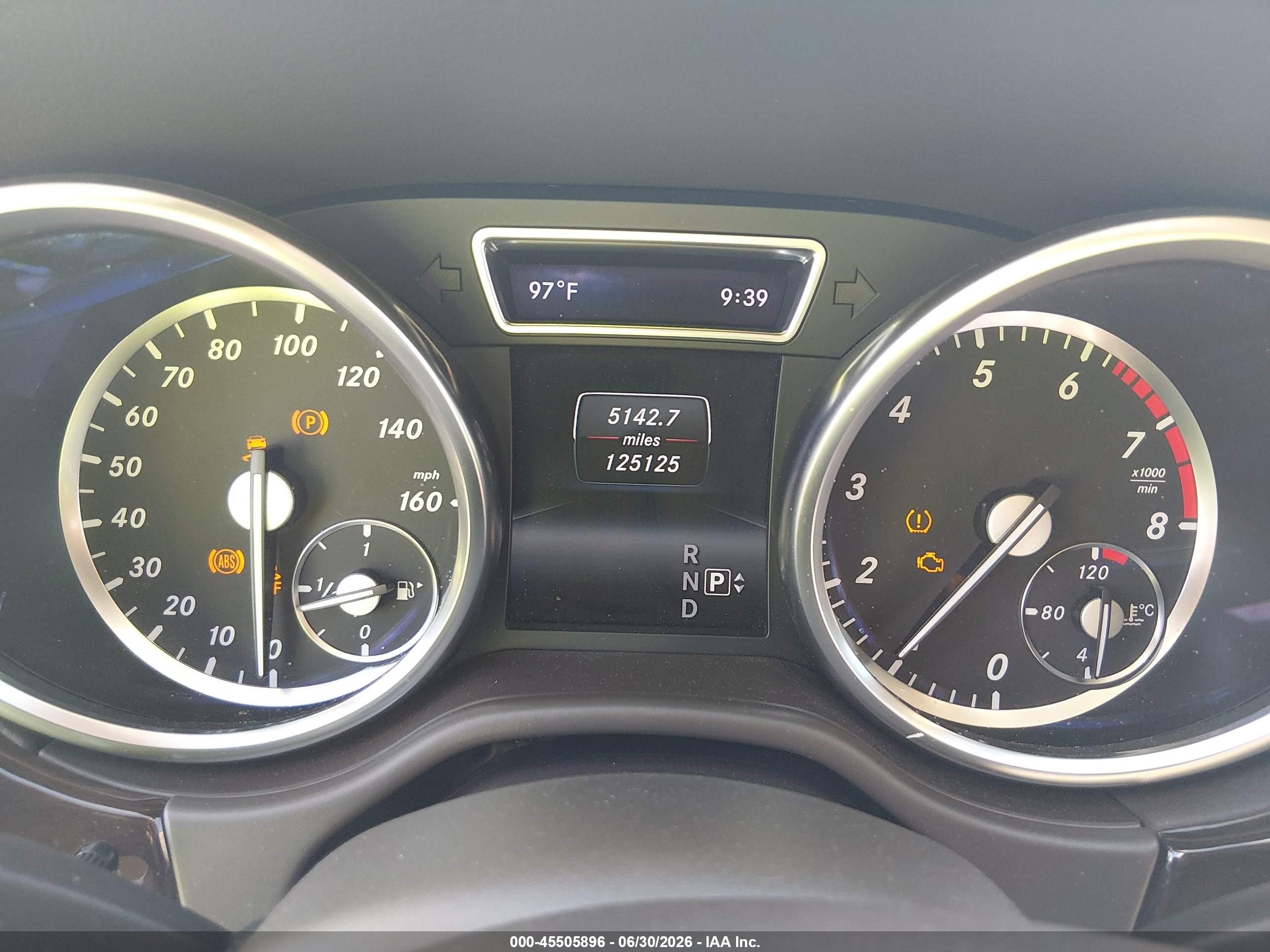 2015 Mercedes-benz Ml 350   White vin: 4JGDA5JB0FA443503