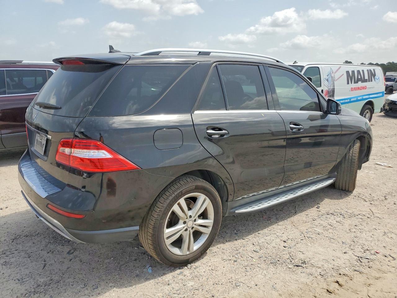 2015 Mercedes-benz Ml 350 Black vin: 4JGDA5JB0FA482446