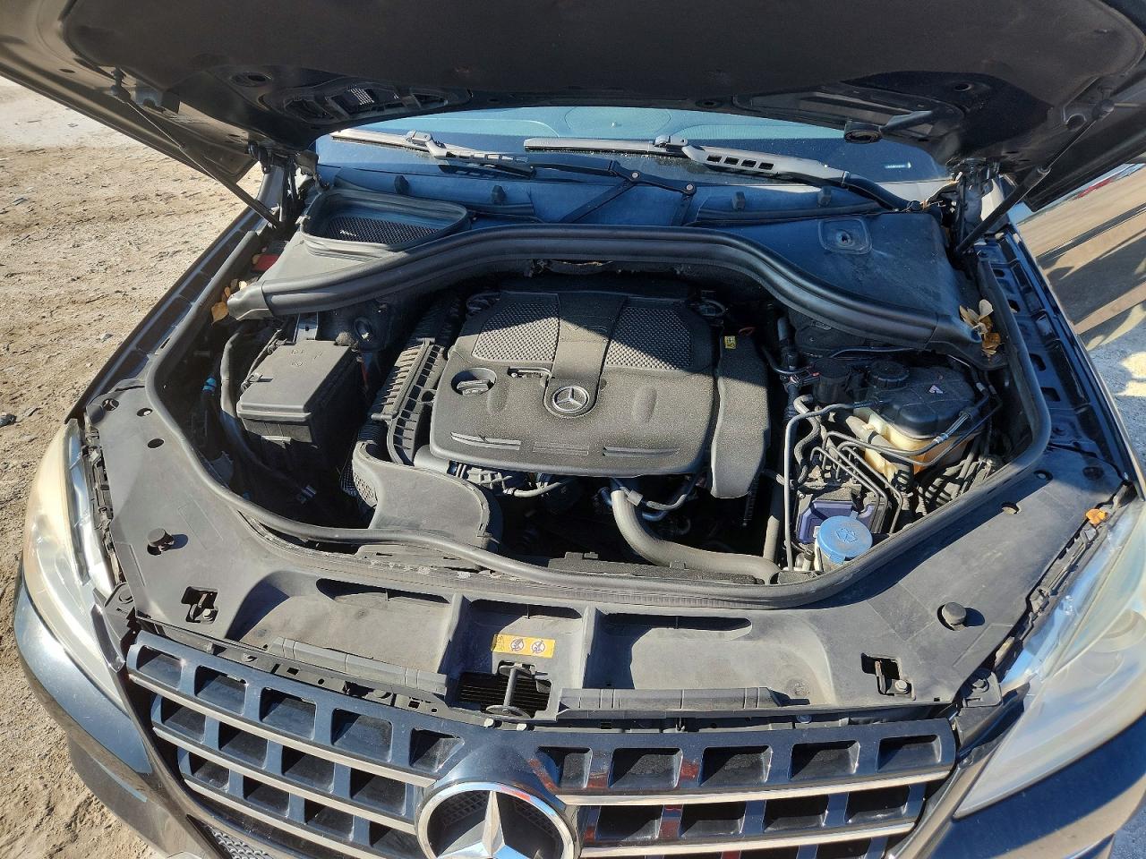 2015 Mercedes-benz Ml 350 Black vin: 4JGDA5JB0FA488392