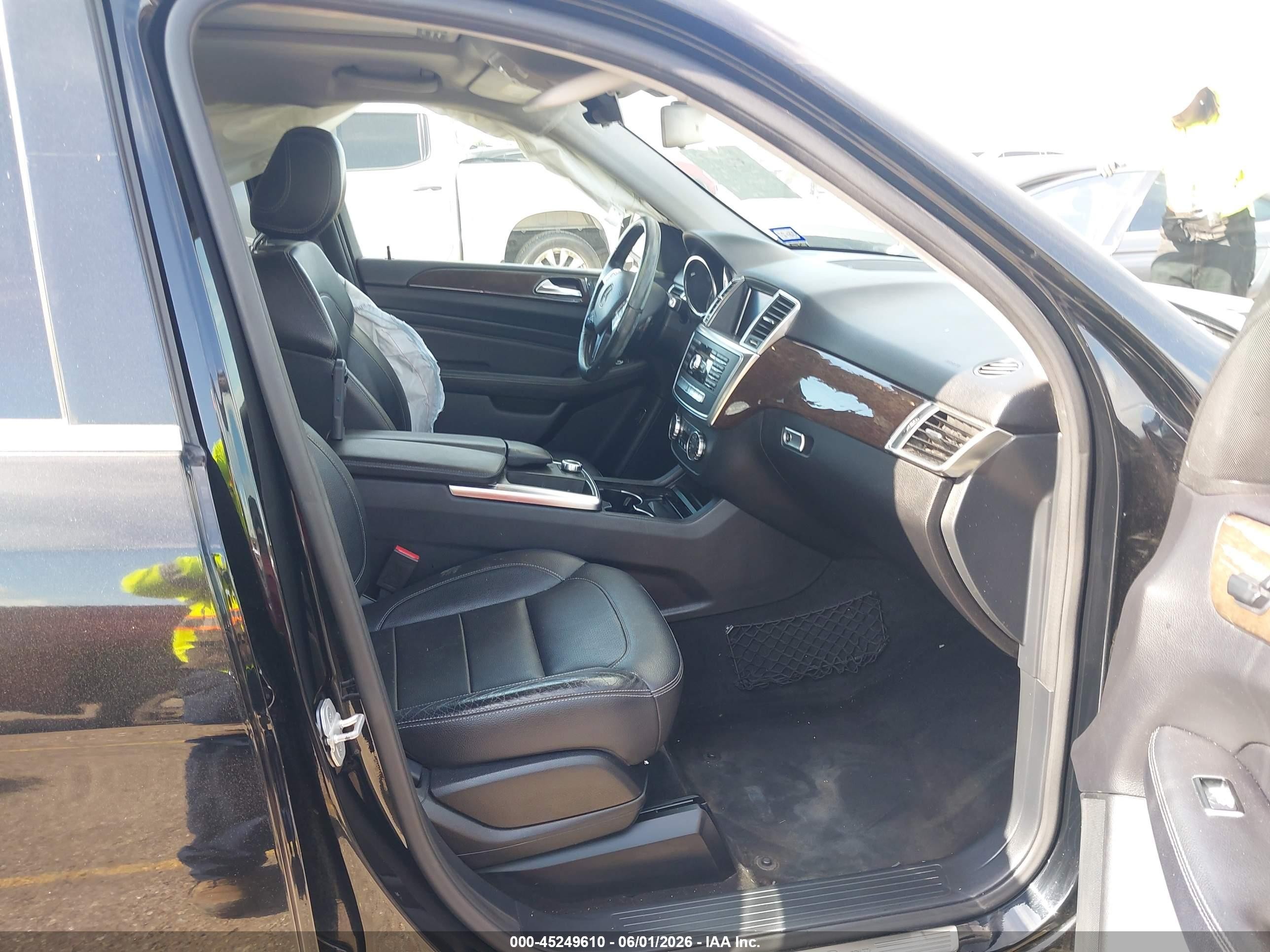 2015 Mercedes-benz Ml 350   Black vin: 4JGDA5JB0FA502923