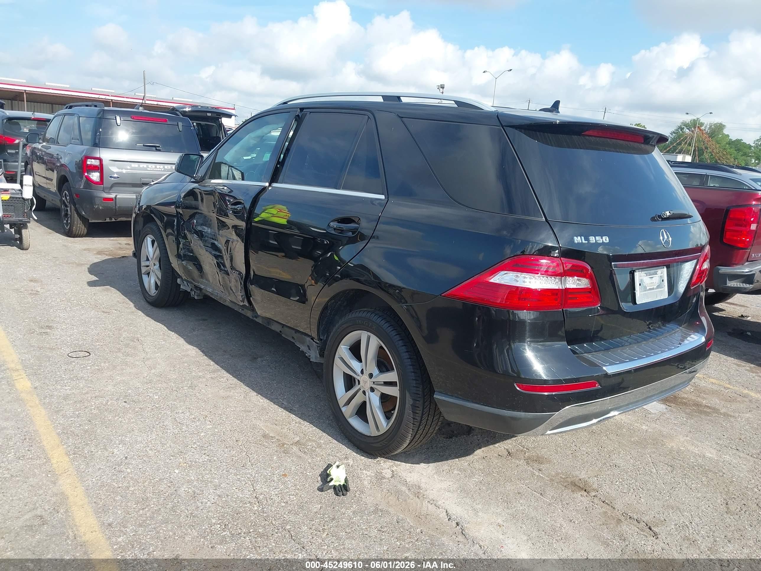 2015 Mercedes-benz Ml 350   Black vin: 4JGDA5JB0FA502923