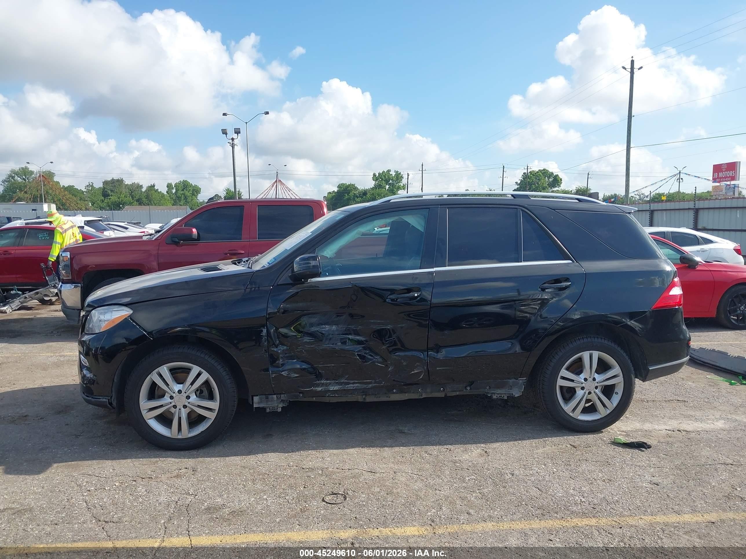 2015 Mercedes-benz Ml 350   Black vin: 4JGDA5JB0FA502923