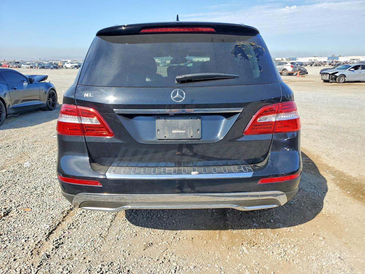 2015 Mercedes-benz Ml 350 Black vin: 4JGDA5JB0FA604674