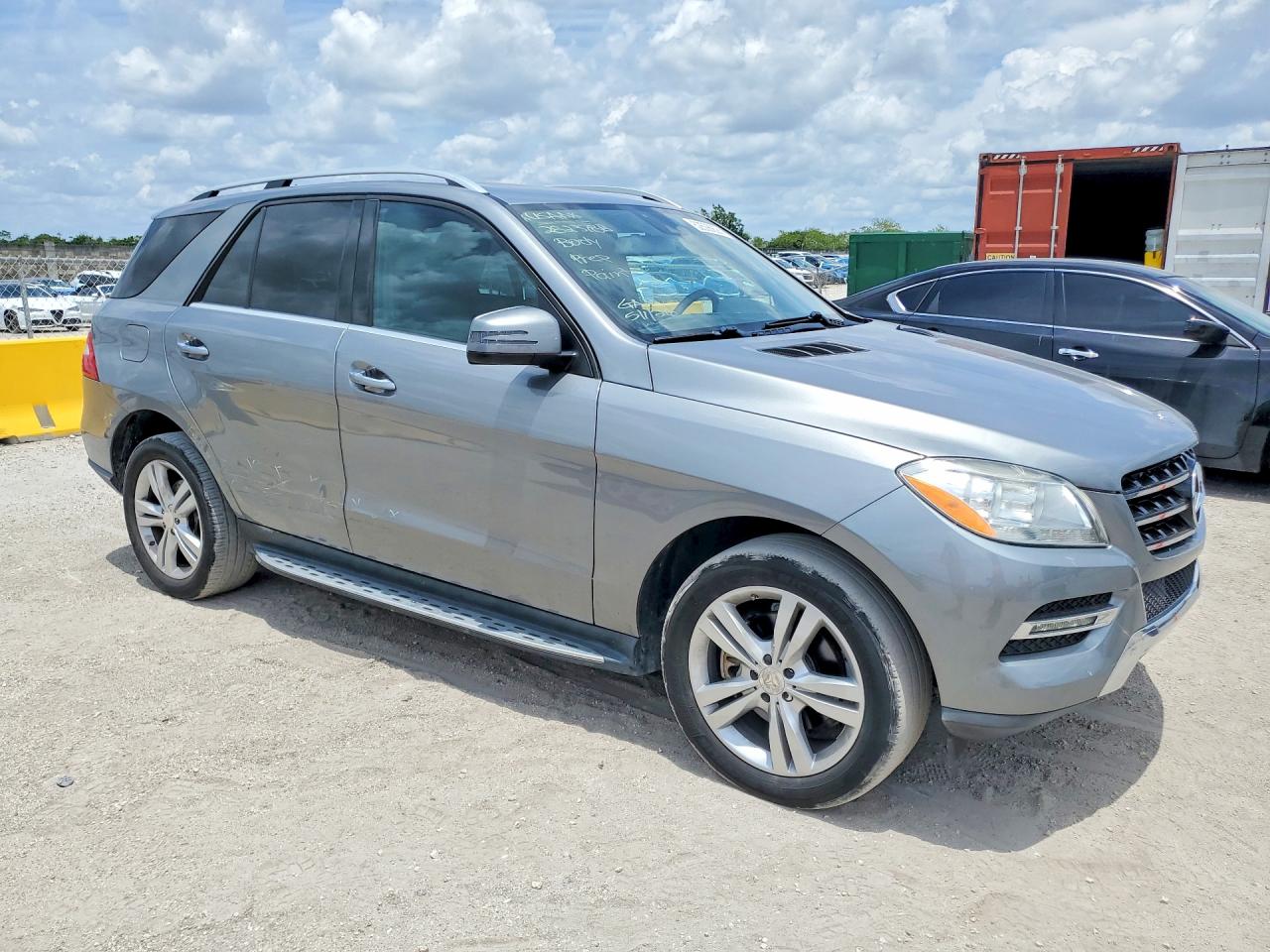 2013 Mercedes-benz Ml 350 Silver vin: 4JGDA5JB1DA203907